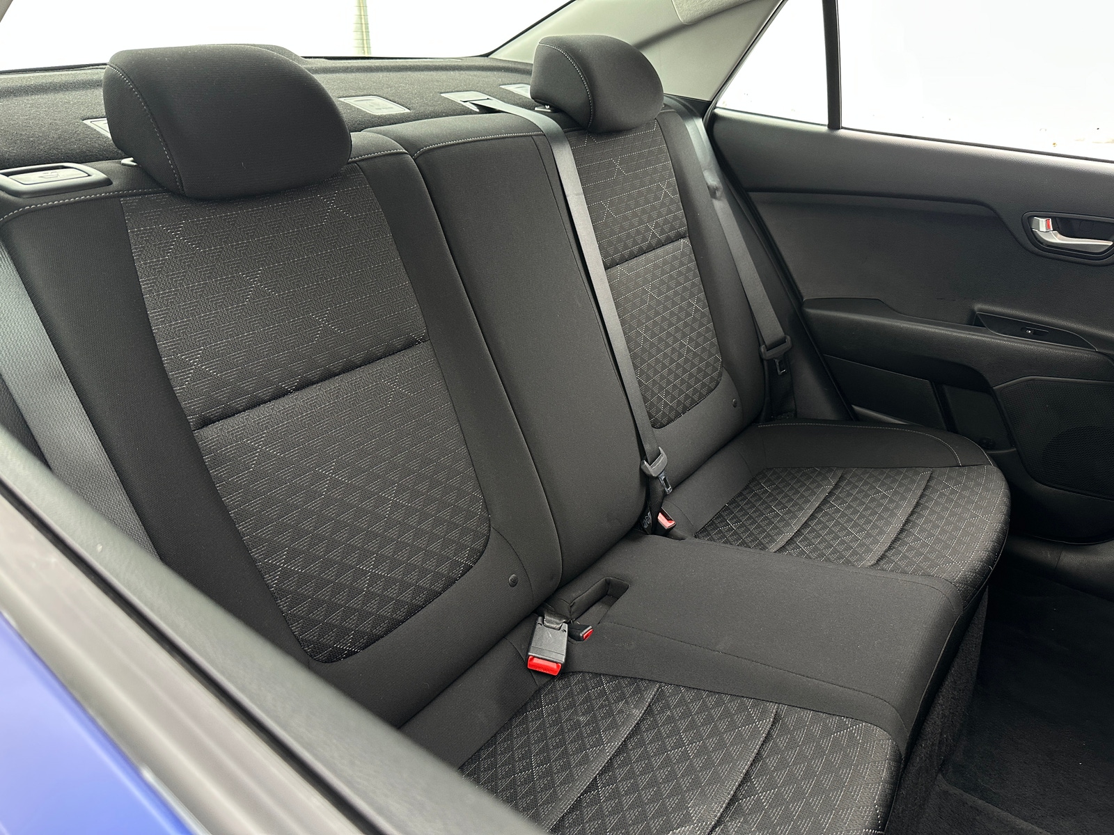 Thumbnail: 2019 Kia Rio - 6