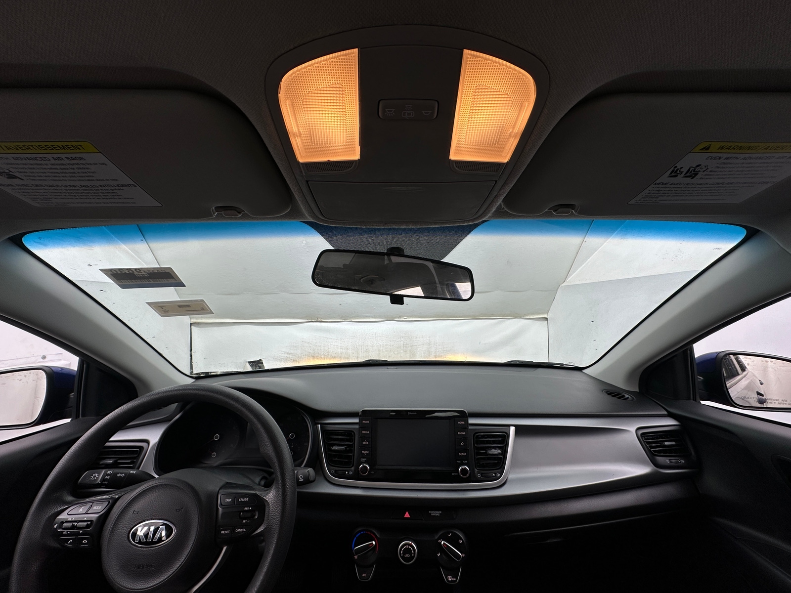 Thumbnail: 2019 Kia Rio - 3