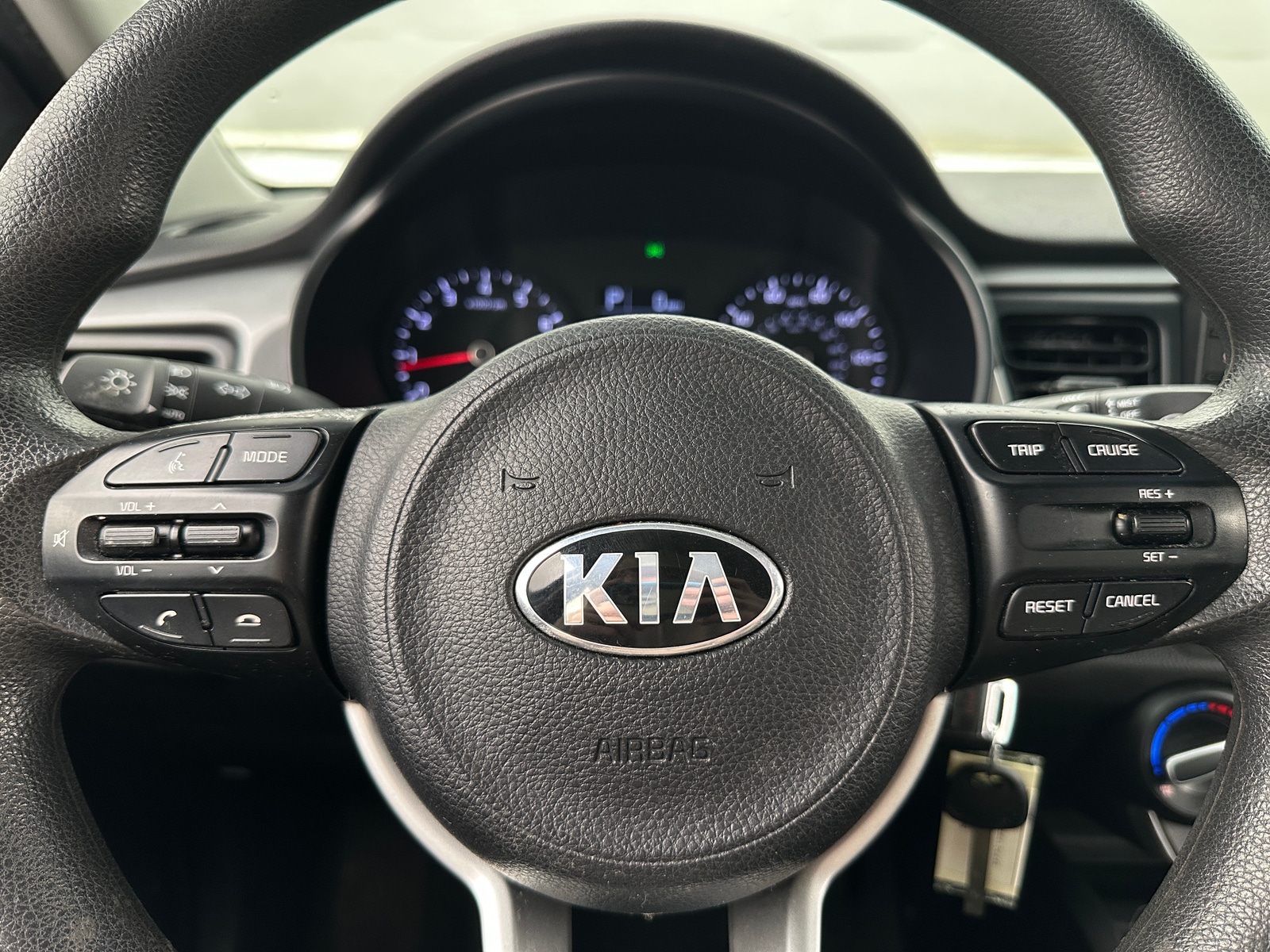 Thumbnail: 2019 Kia Rio - 5