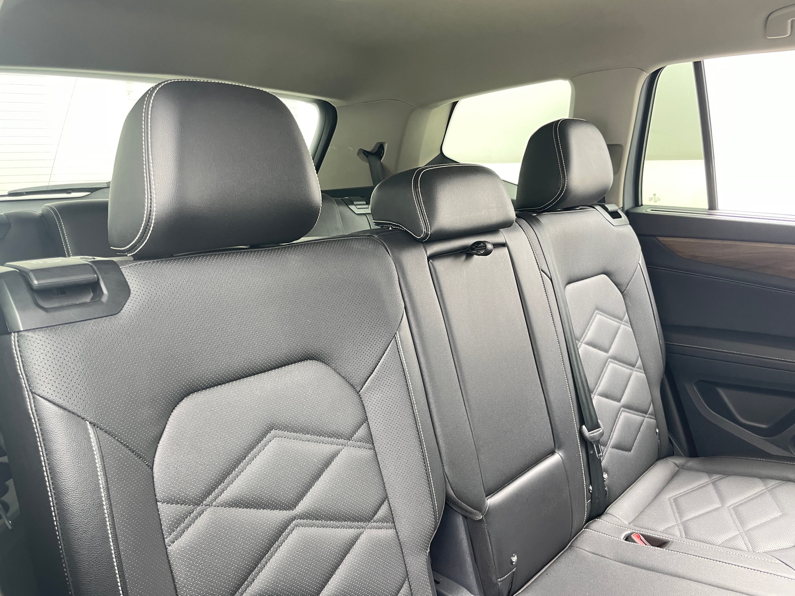 Thumbnail: 2025 Volkswagen Atlas - 5