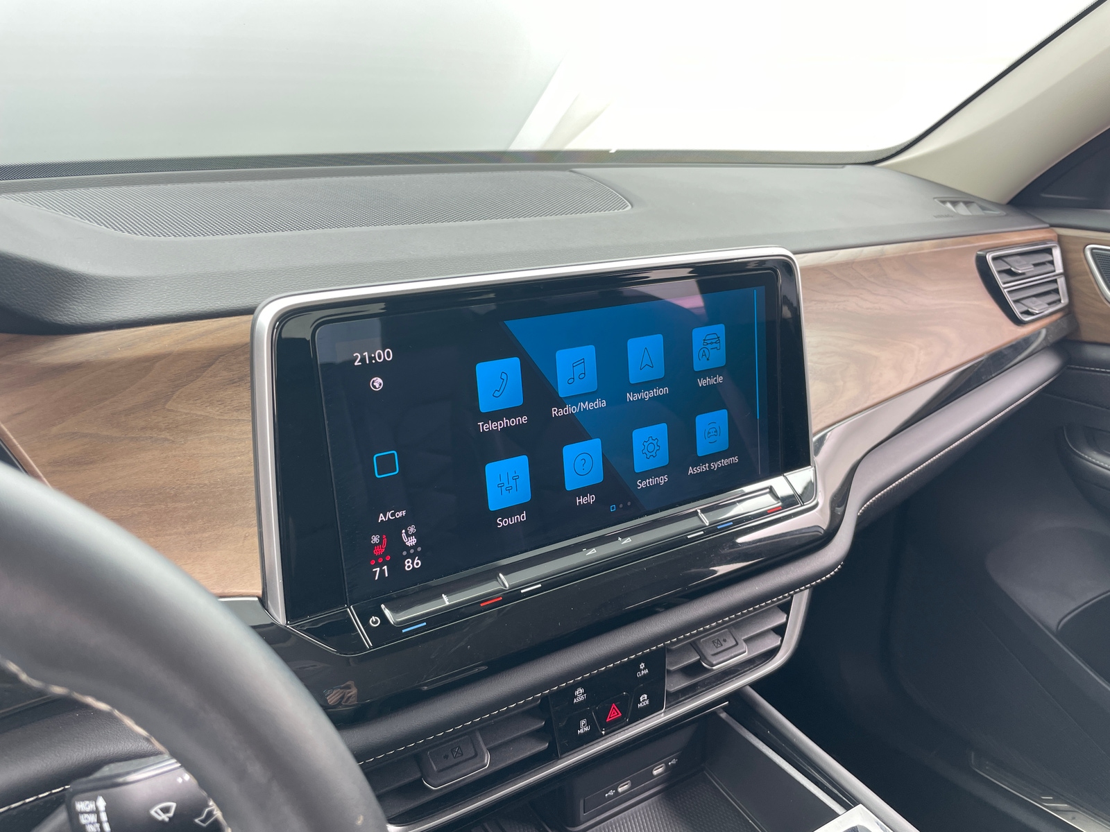 Thumbnail: 2025 Volkswagen Atlas - 3