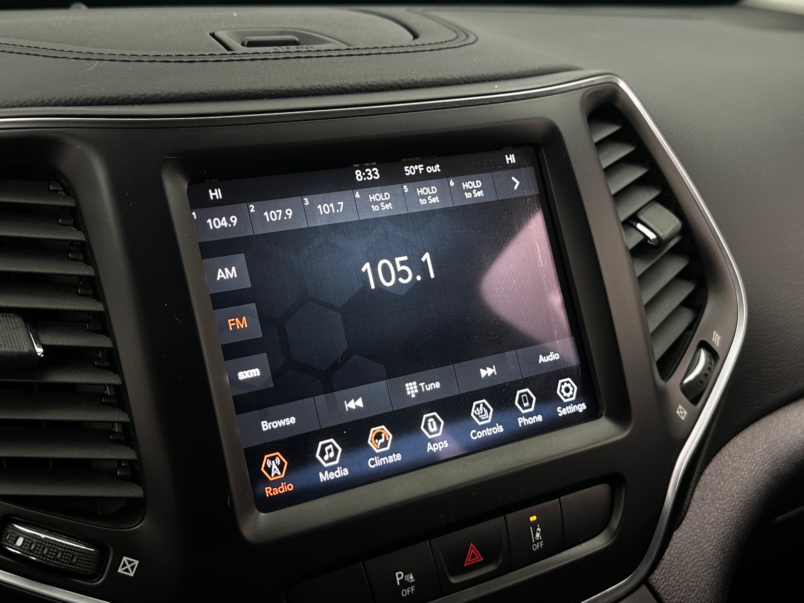 Thumbnail: 2022 Jeep Cherokee - 3