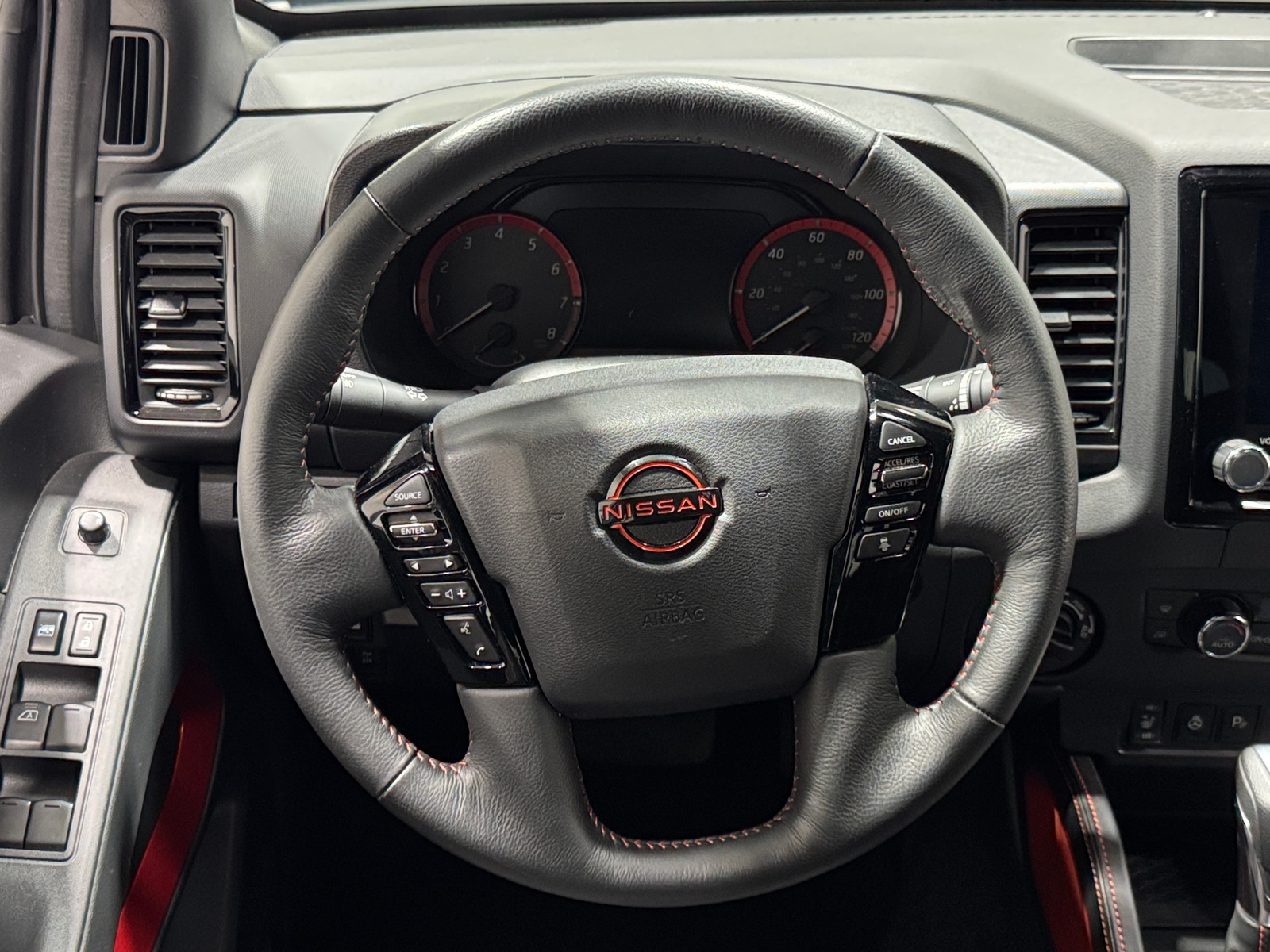 Thumbnail: 2024 Nissan Frontier - 5