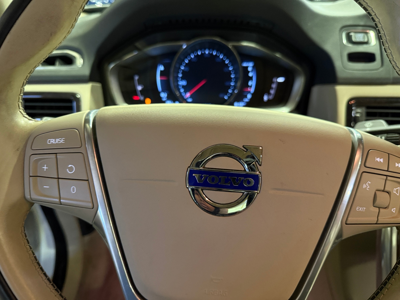 Thumbnail: 2016 Volvo S80 - 4