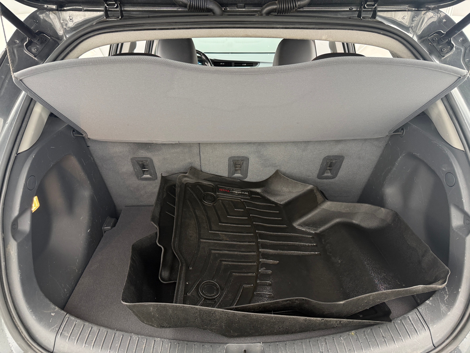 Thumbnail: 2019 Chevrolet Bolt EV - 6