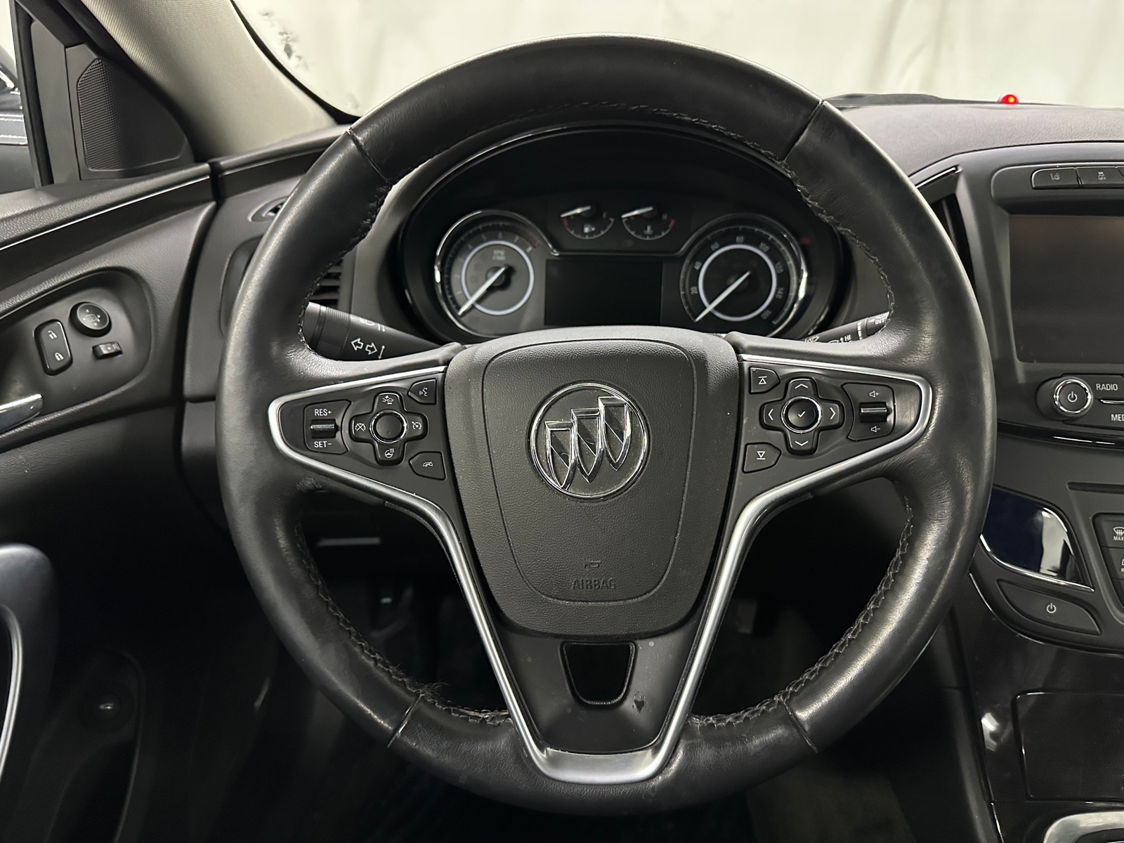 Thumbnail: 2016 Buick Regal - 4