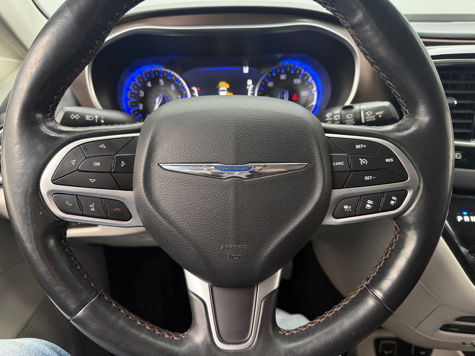 Thumbnail: 2019 Chrysler Pacifica - 4