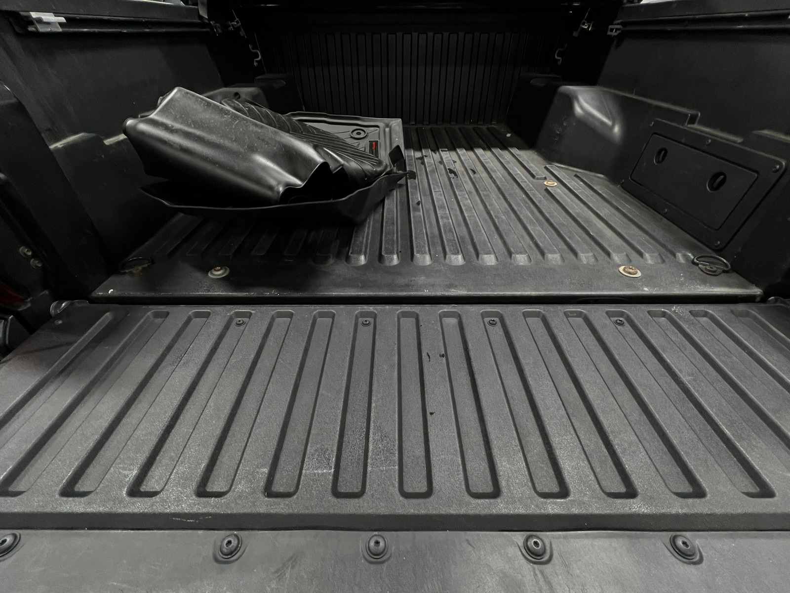 Thumbnail: 2022 Toyota Tacoma - 7