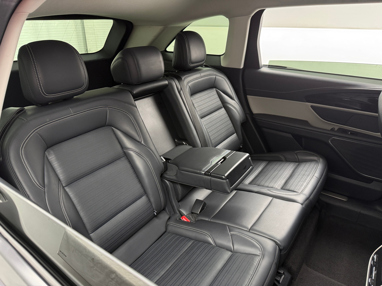 Thumbnail: 2024 Lincoln Nautilus - 5