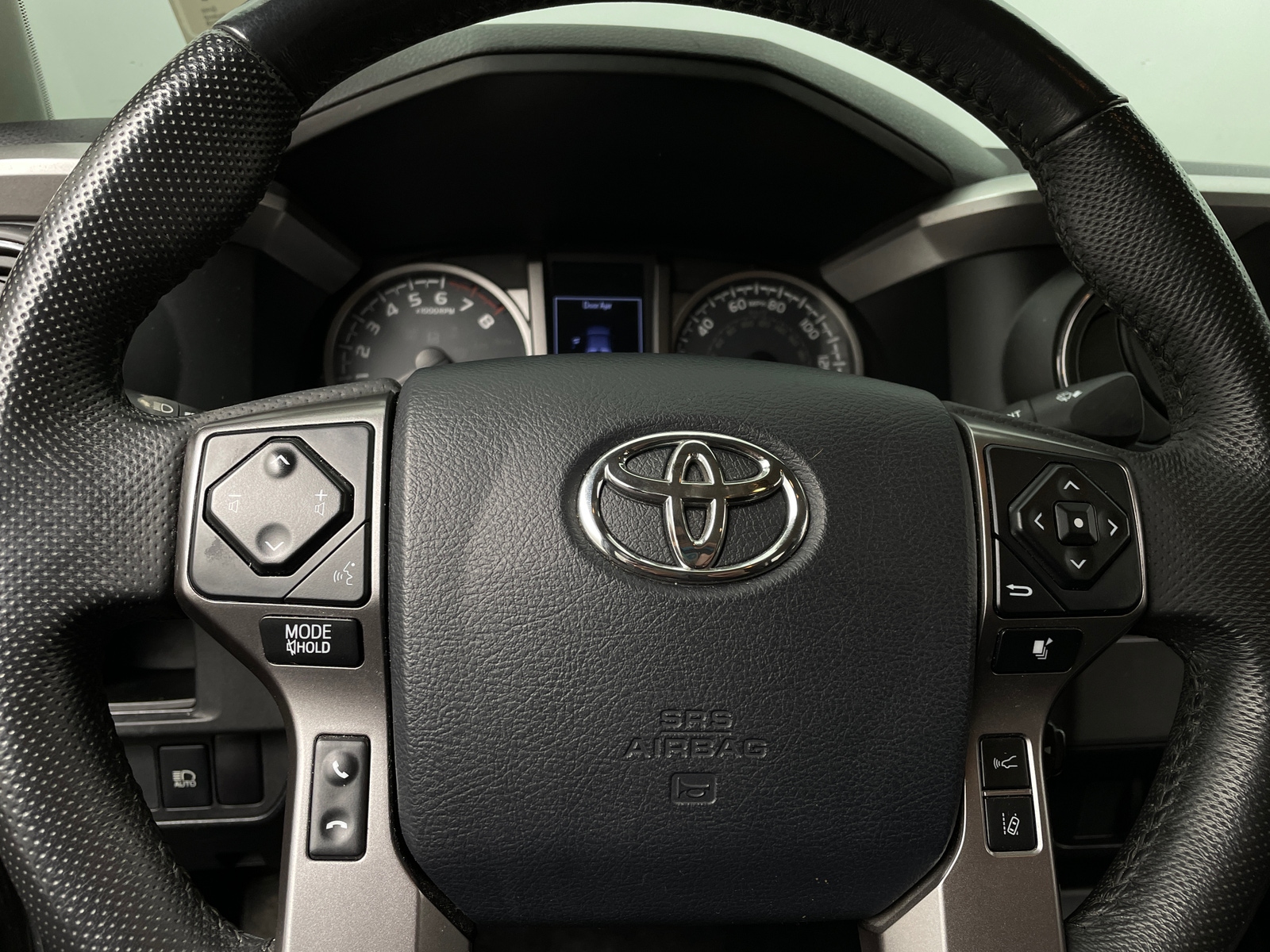 Thumbnail: 2018 Toyota Tacoma - 5