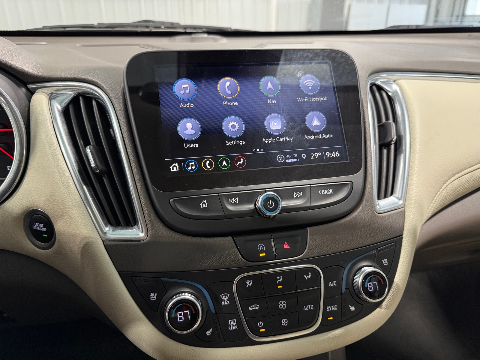 Thumbnail: 2024 Chevrolet Malibu - 3