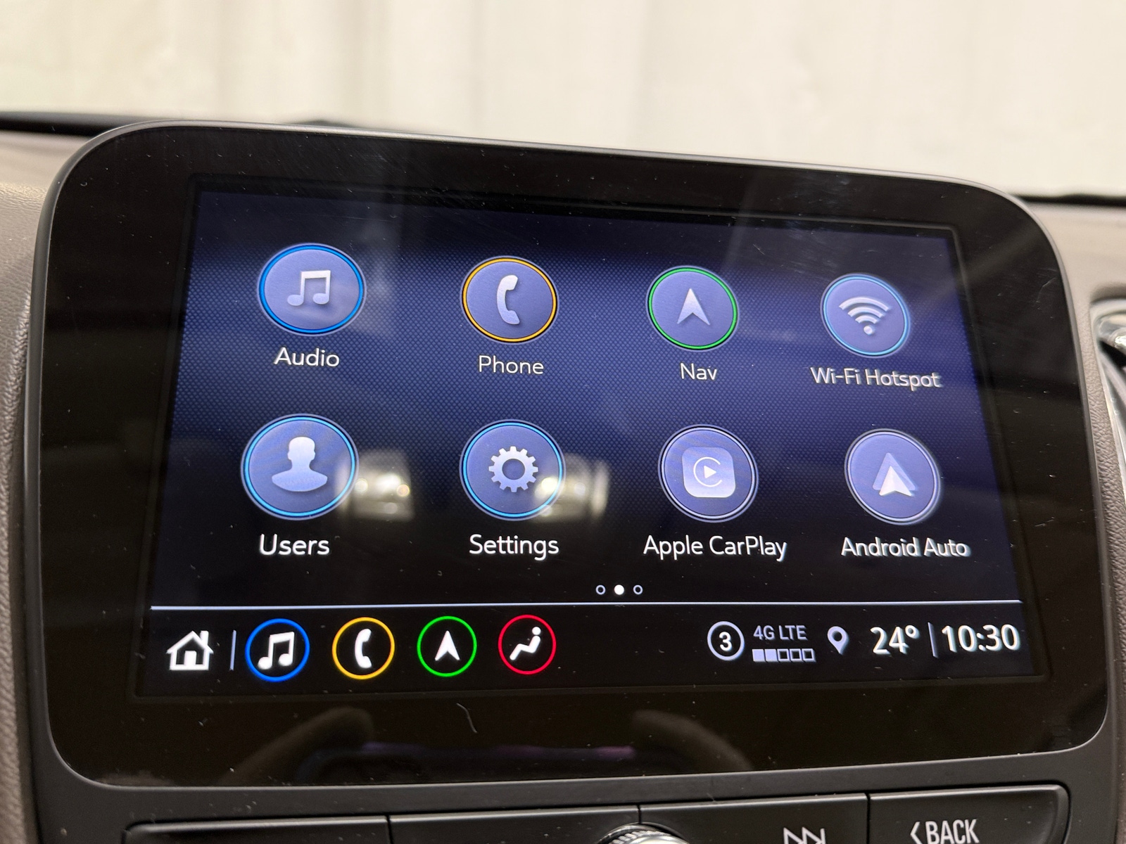 Thumbnail: 2024 Chevrolet Malibu - 3