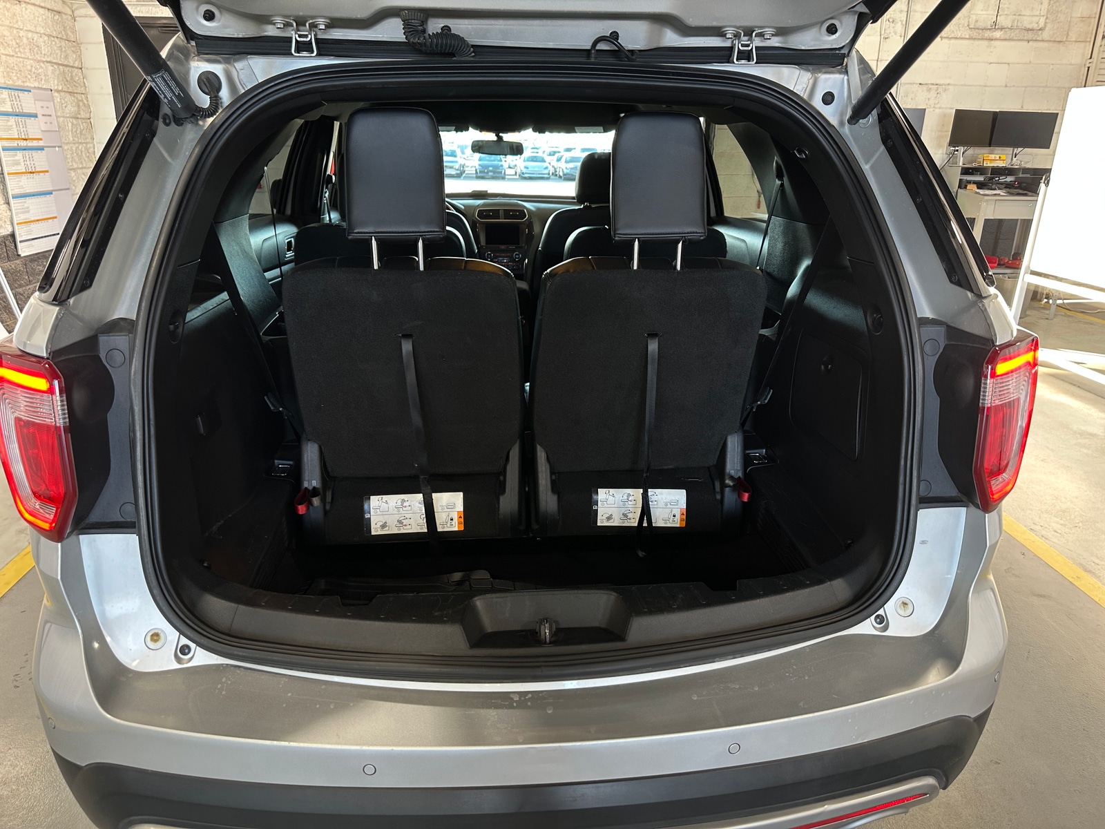 Thumbnail: 2017 Ford Explorer - 7