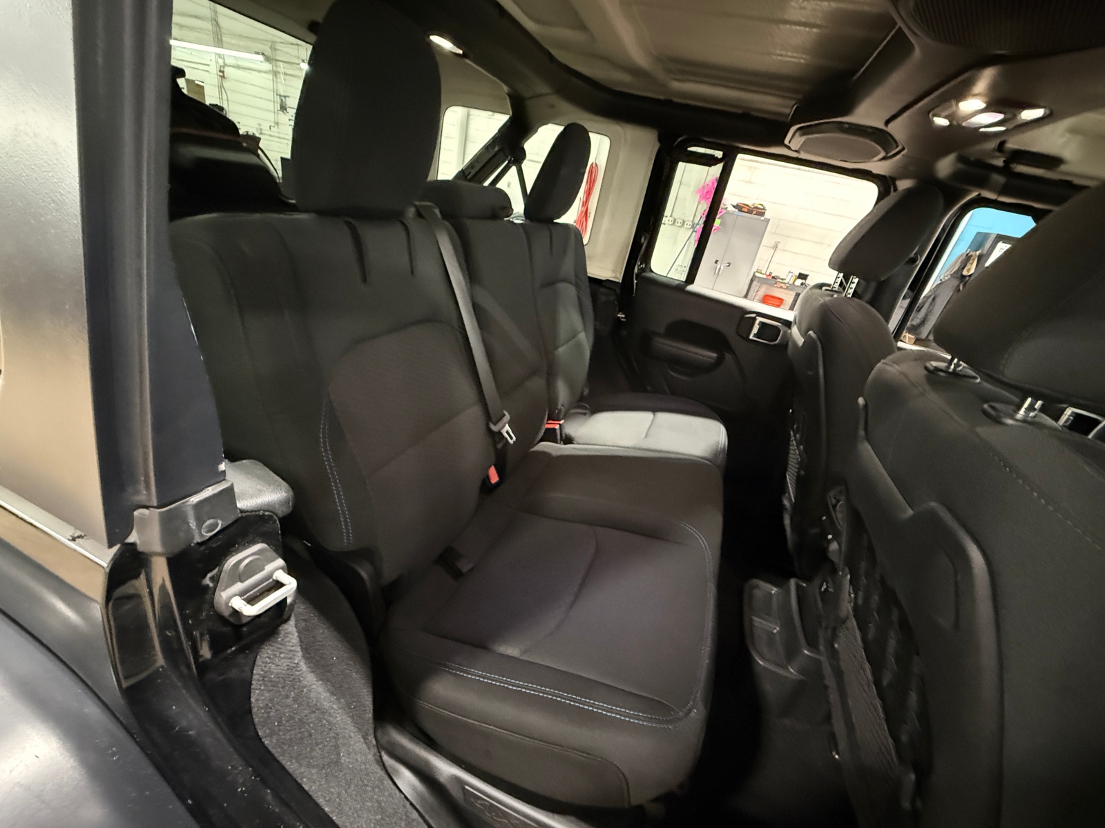 Thumbnail: 2021 Jeep Wrangler - 6