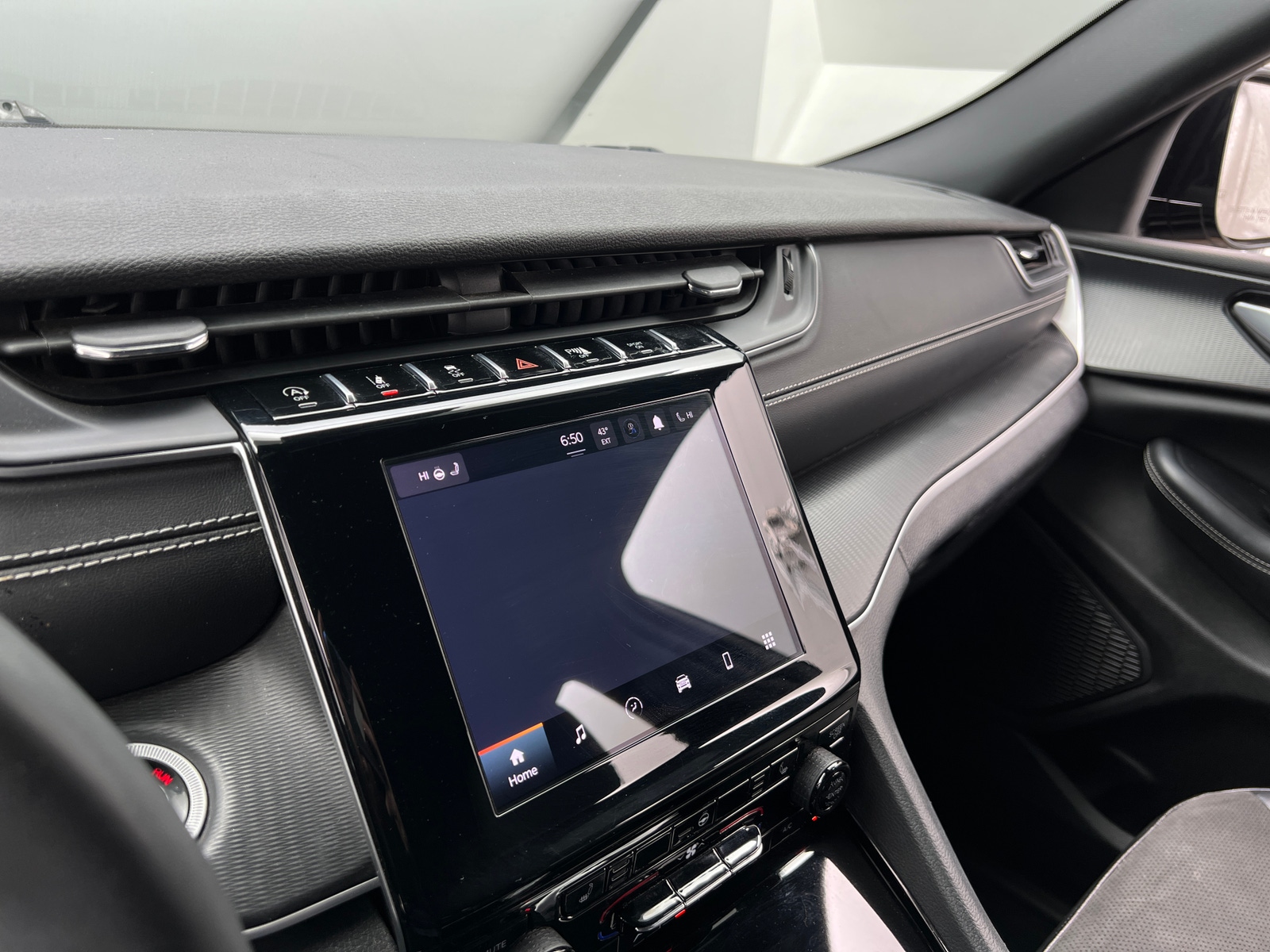 Thumbnail: 2023 Jeep Grand Cherokee L - 3