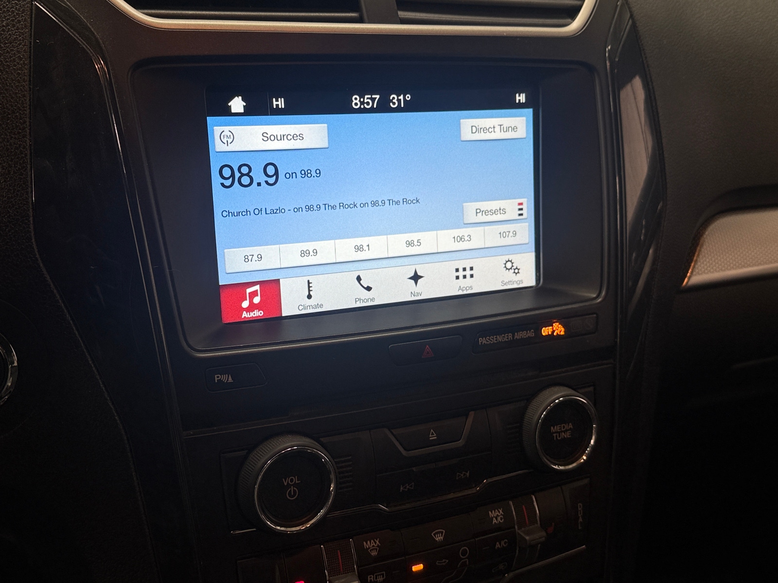 Thumbnail: 2017 Ford Explorer - 3