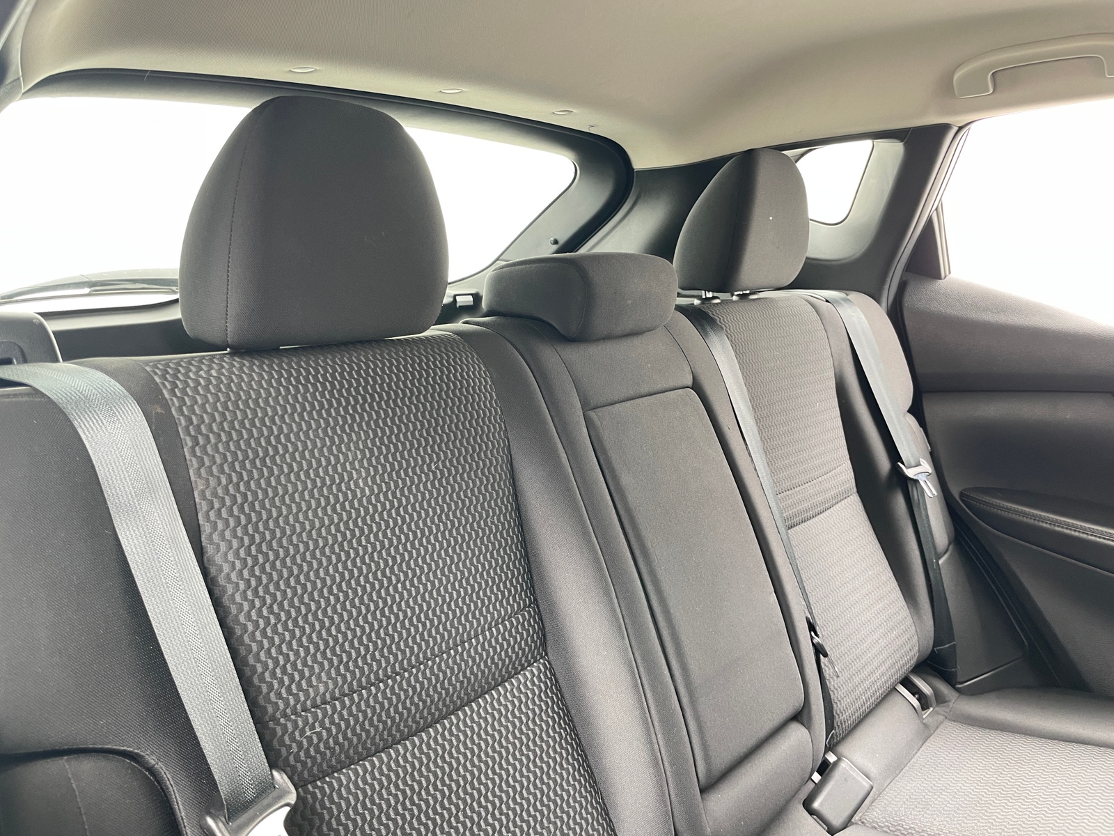 Thumbnail: 2021 Nissan Rogue Sport - 6