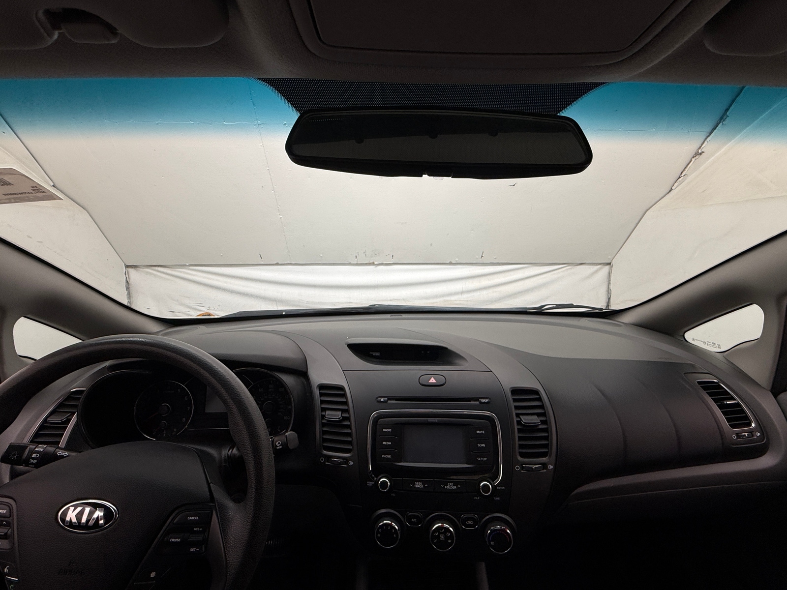 Thumbnail: 2017 Kia Forte - 3