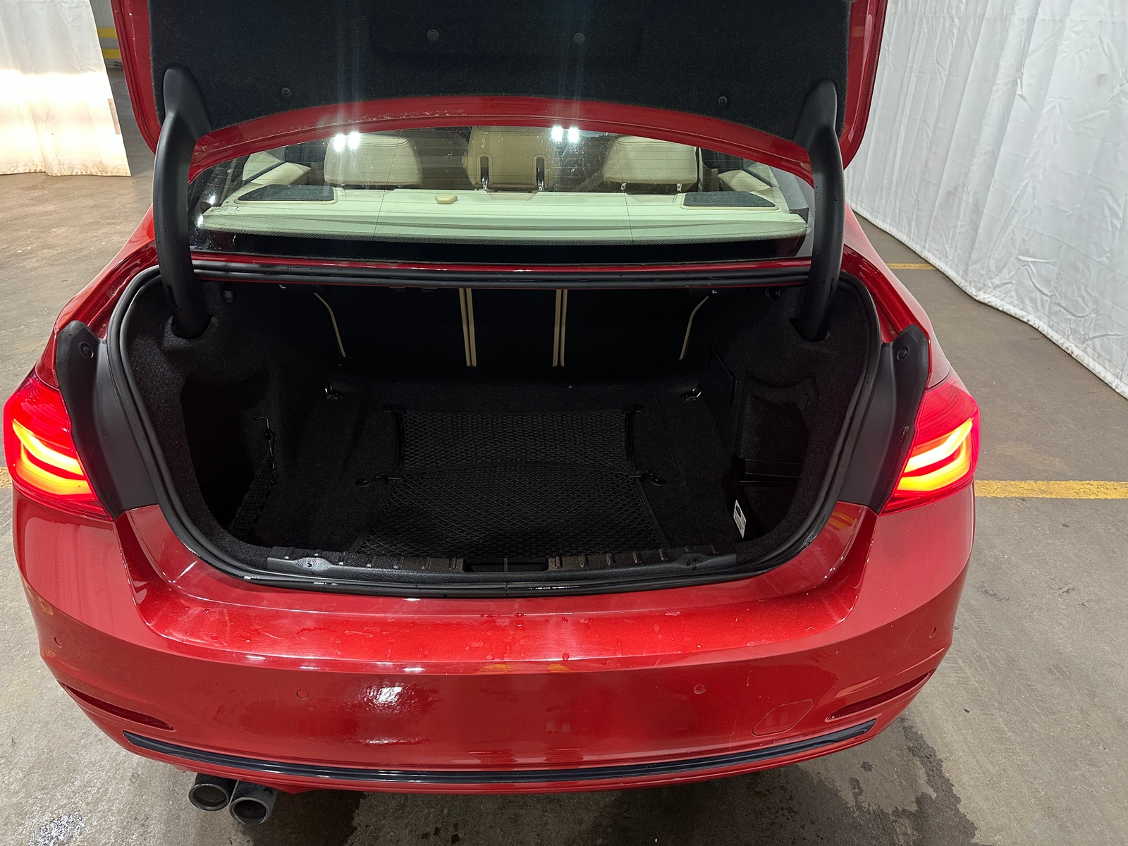 Thumbnail: 2016 BMW 3 Series - 6