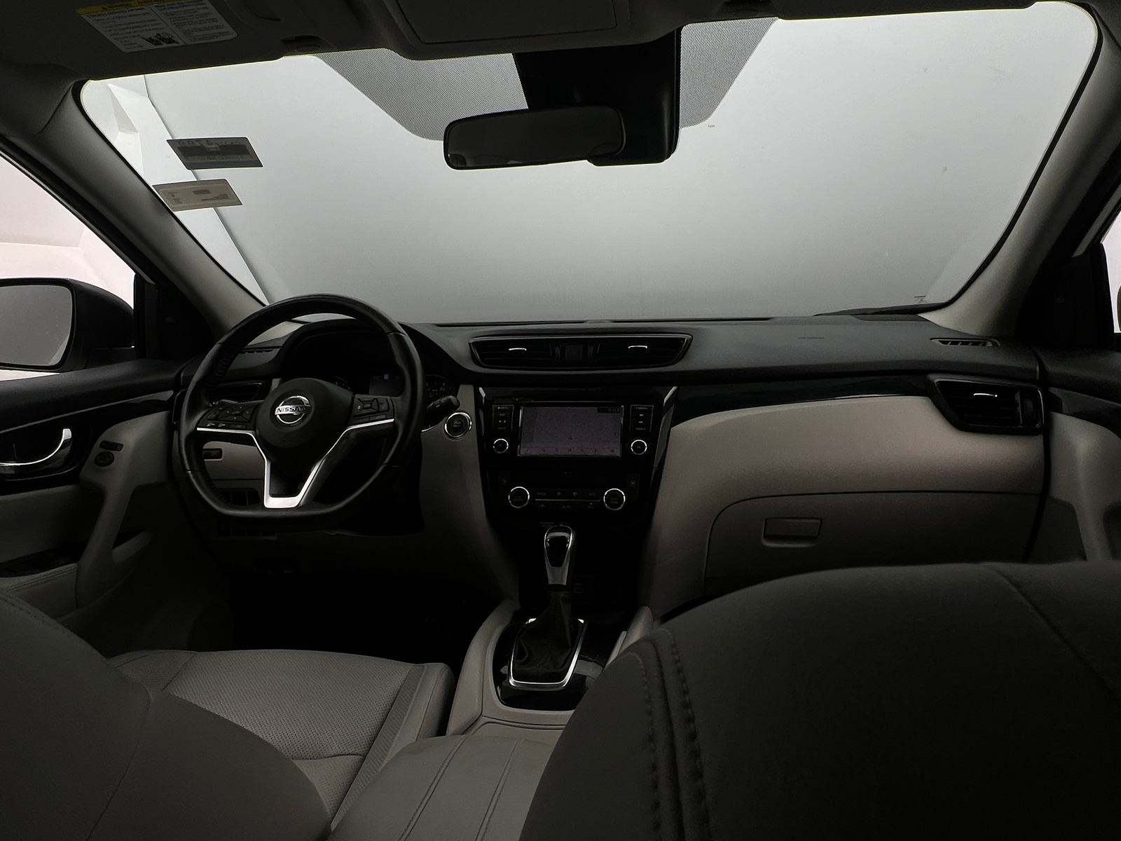 Thumbnail: 2022 Nissan Rogue Sport - 2