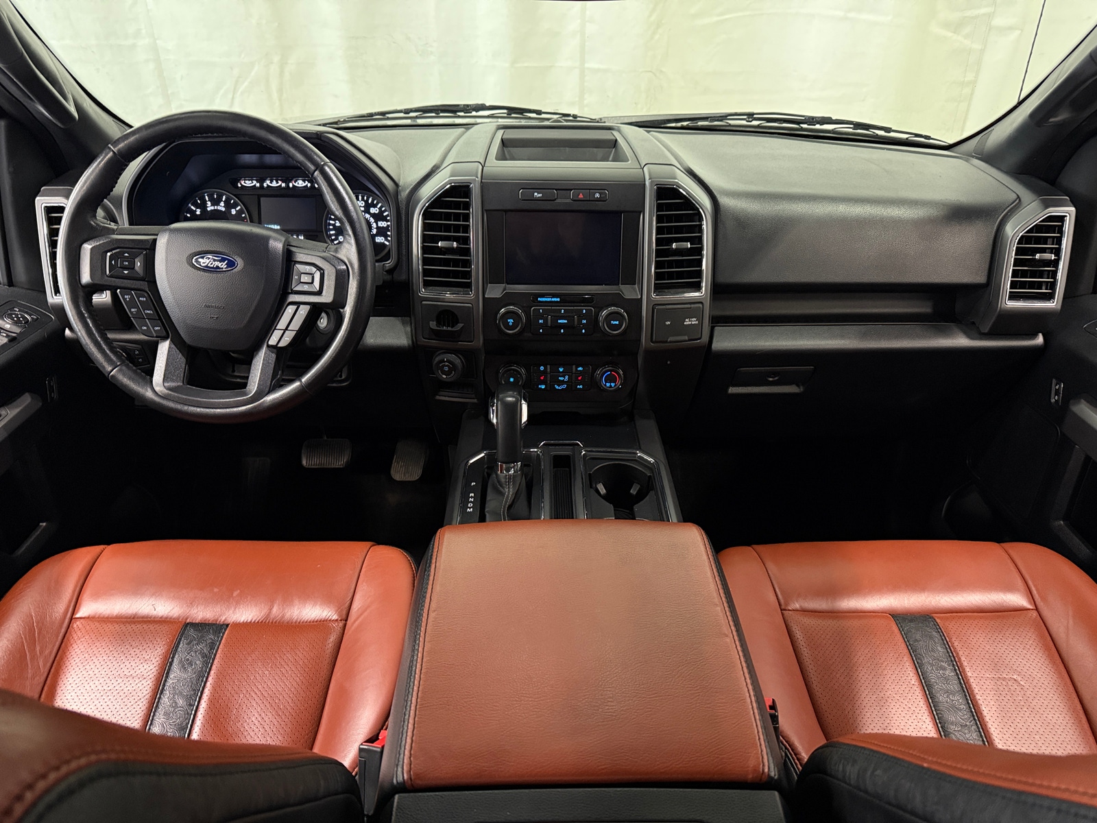 Thumbnail: 2020 Ford Econoline - 3