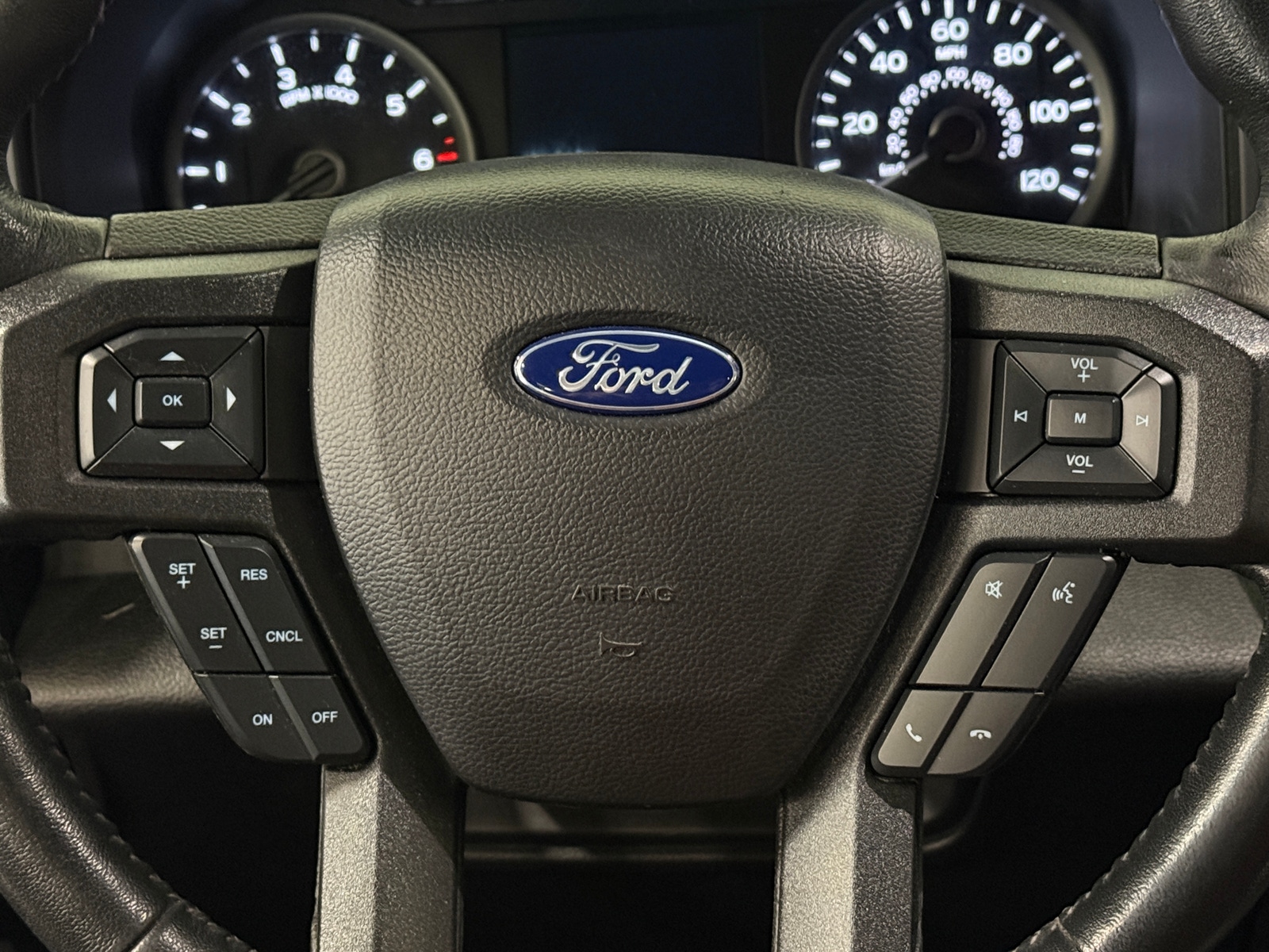 Thumbnail: 2020 Ford Econoline - 5