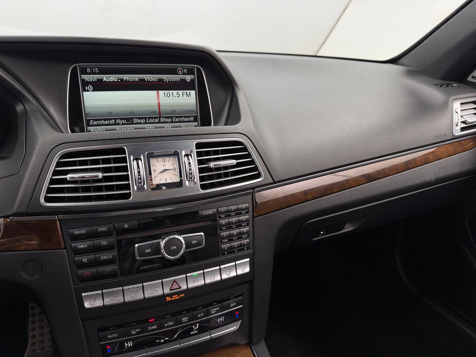 Thumbnail: 2015 Mercedes-Benz E-Class - 3