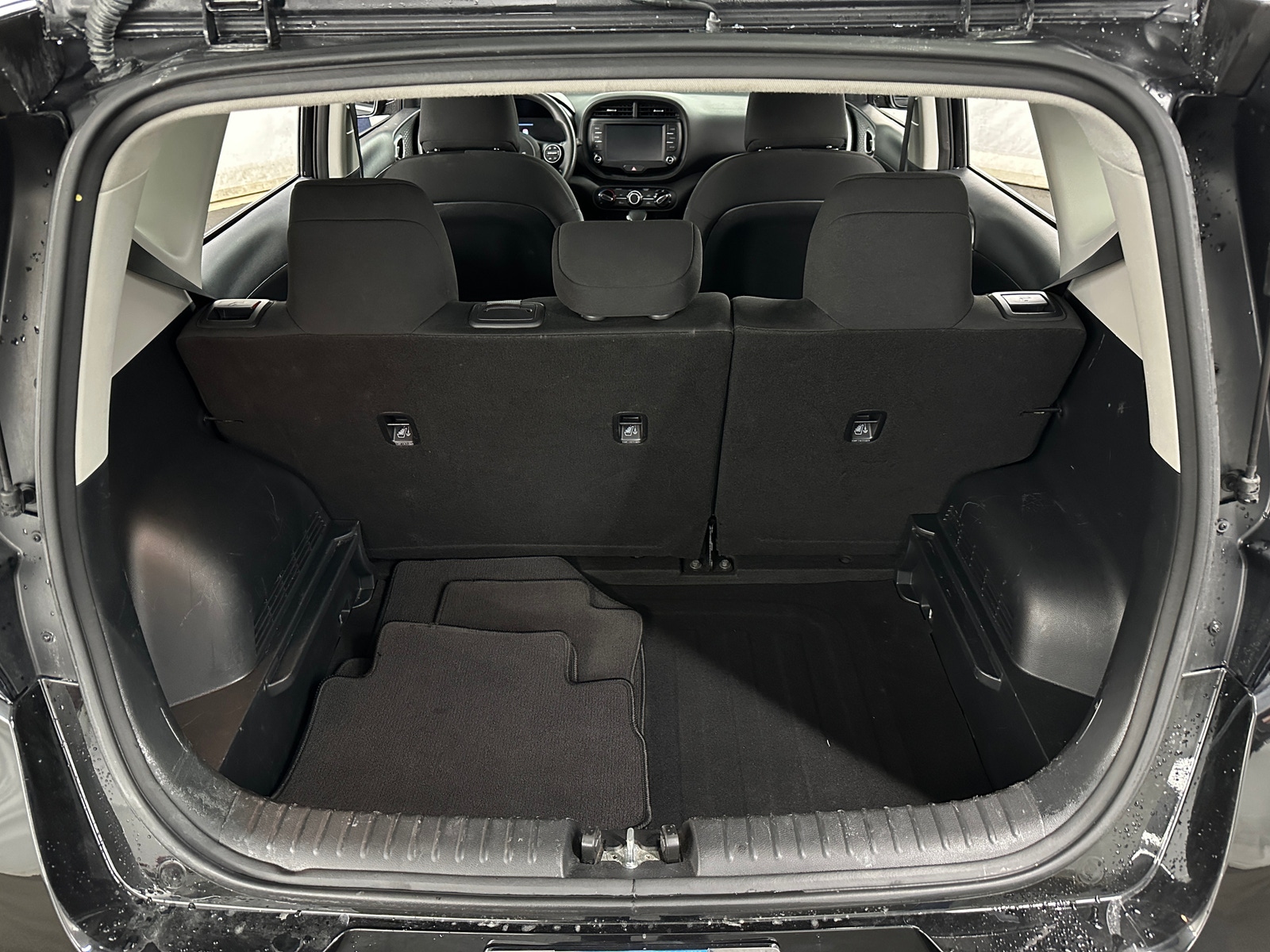 Thumbnail: 2023 Kia Soul - 7