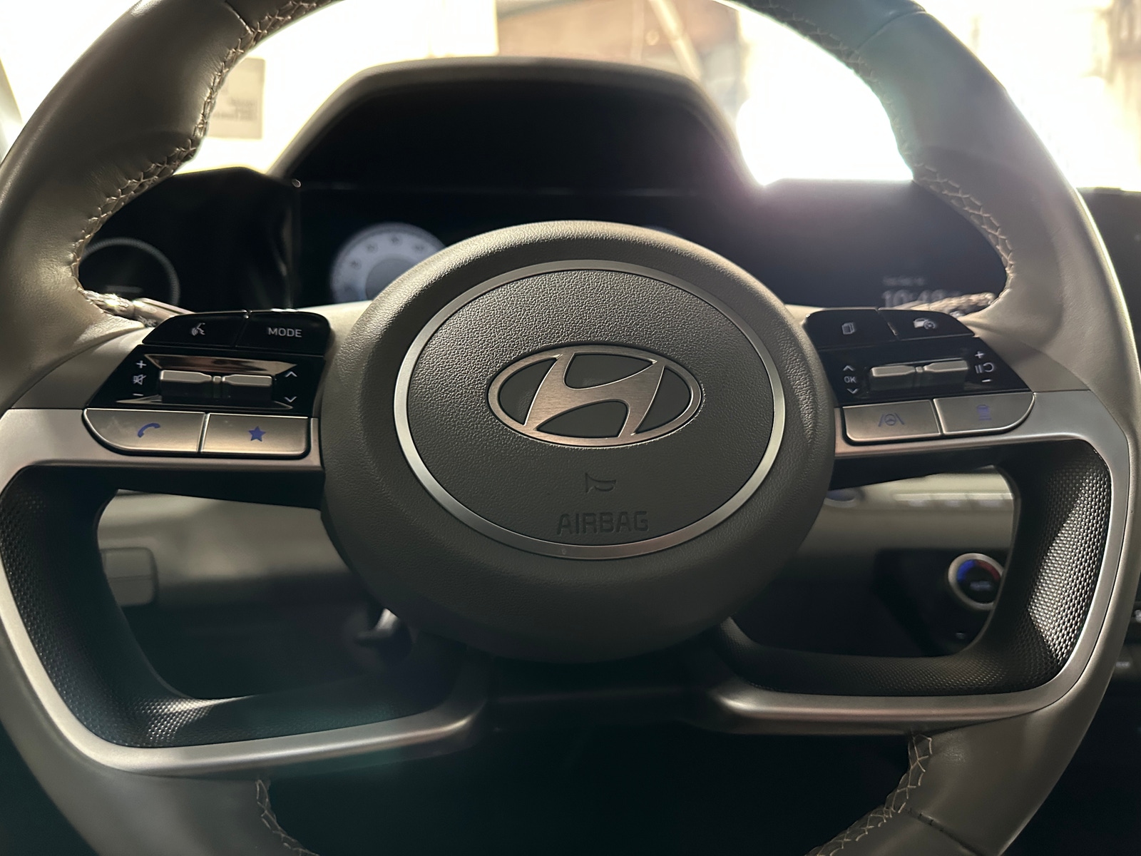 Thumbnail: 2024 Hyundai Elantra - 5