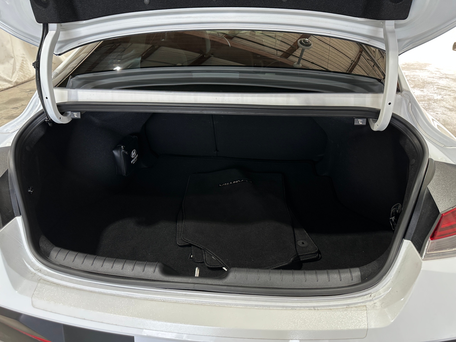 Thumbnail: 2024 Hyundai Elantra - 7