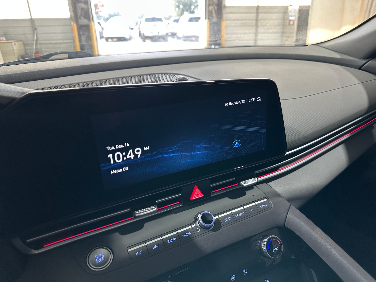 Thumbnail: 2024 Hyundai Elantra - 4