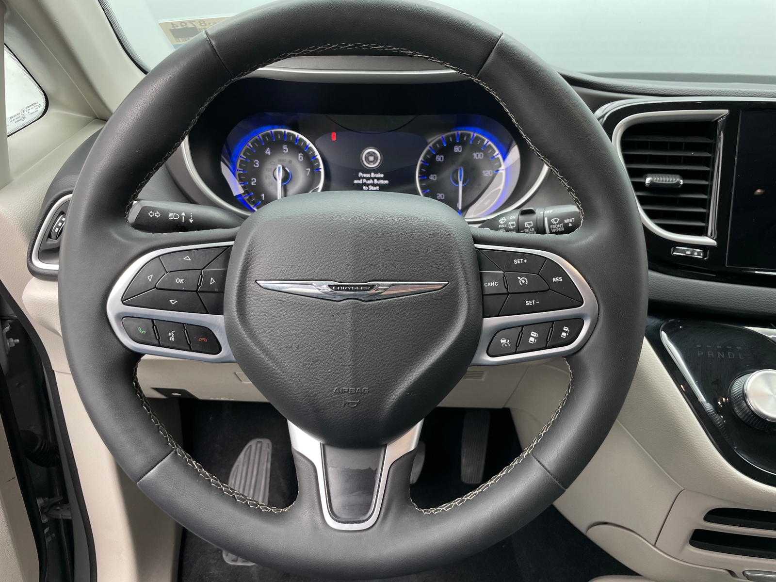 Thumbnail: 2024 Chrysler Pacifica - 4