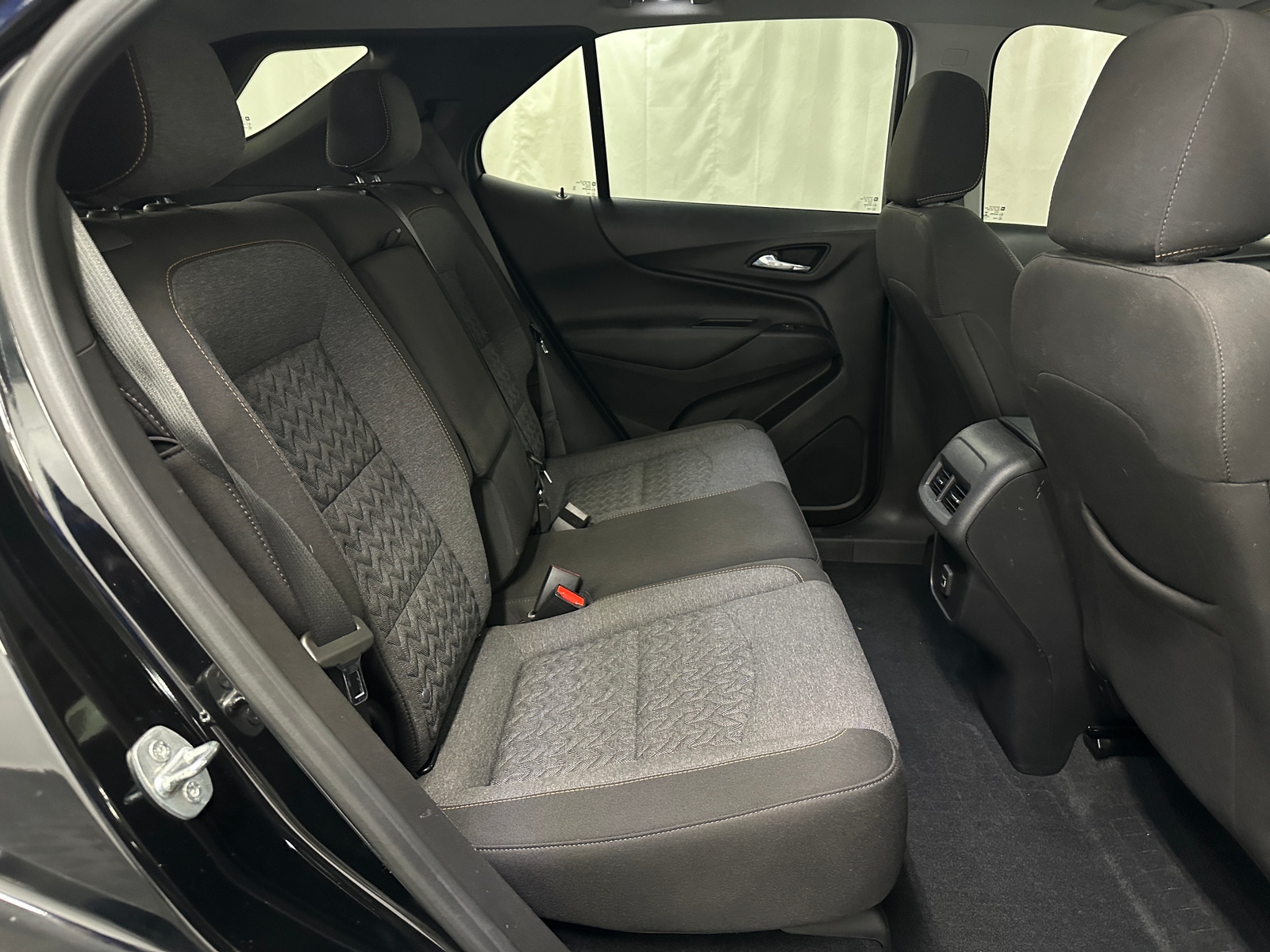 Thumbnail: 2022 Chevrolet Equinox - 6