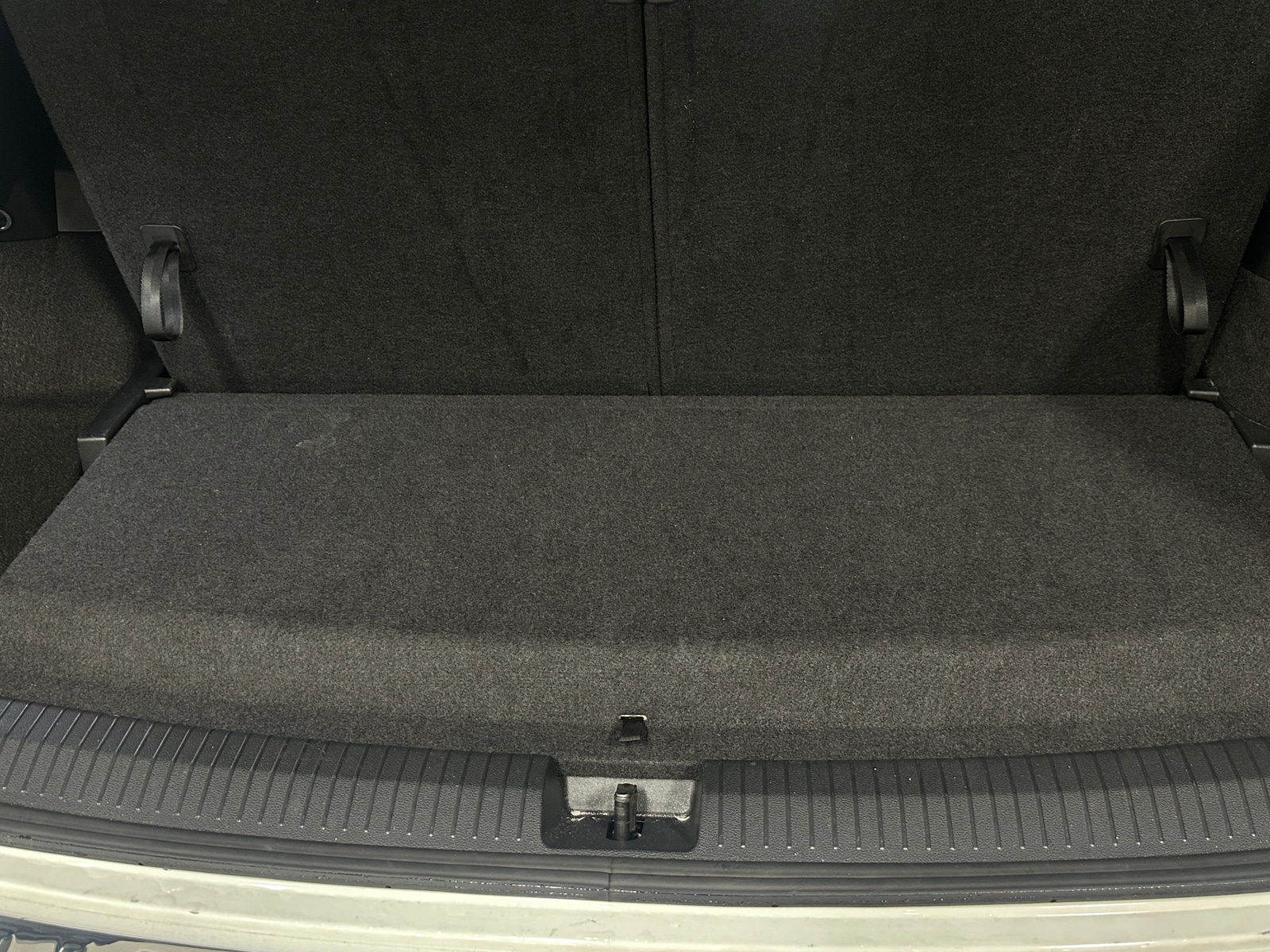 Thumbnail: 2024 Volkswagen Tiguan - 6