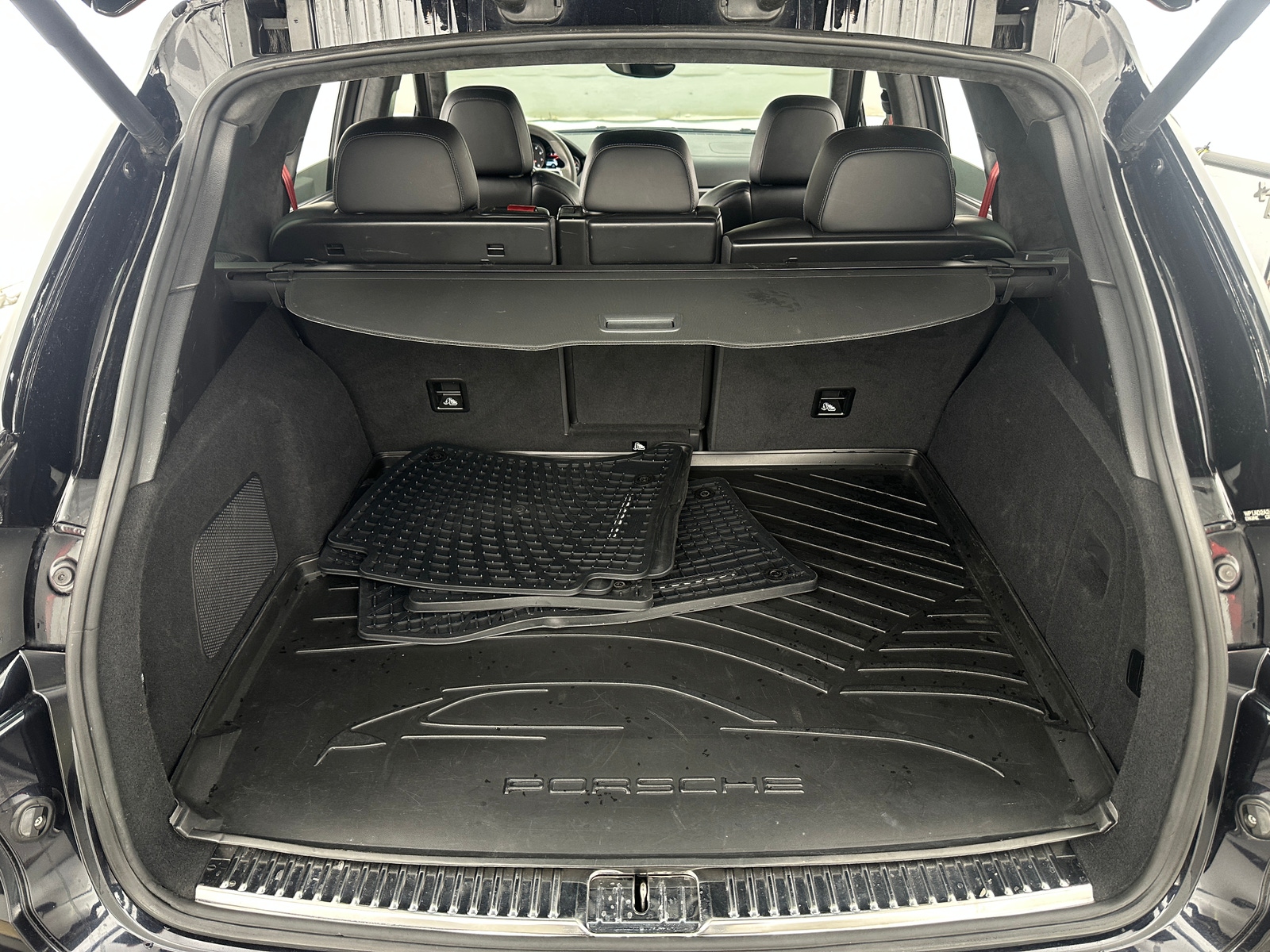 Thumbnail: 2017 Porsche Cayenne - 6