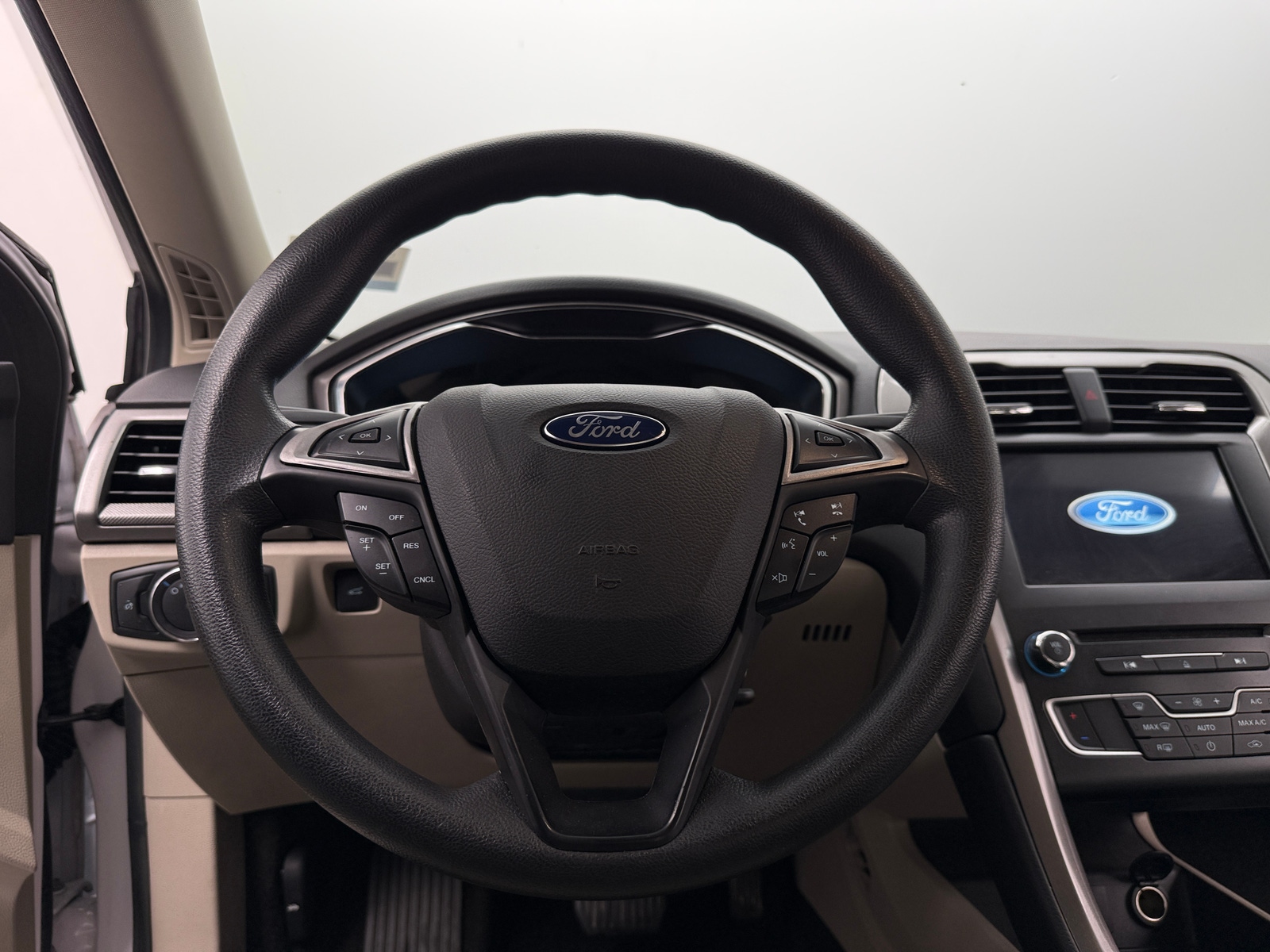 Thumbnail: 2017 Ford Fusion - 5