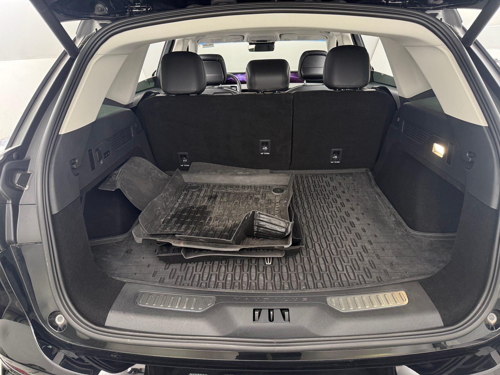 Thumbnail: 2024 Lincoln Nautilus - 6