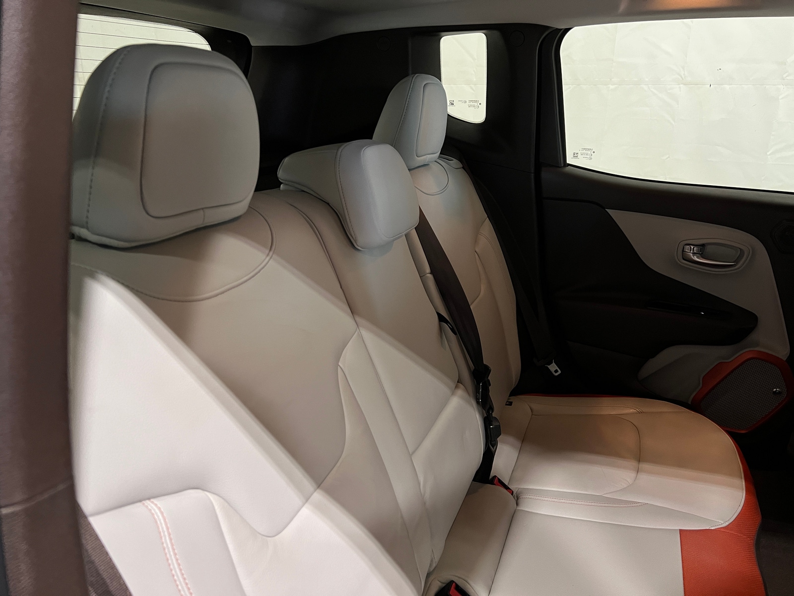 Thumbnail: 2016 Jeep Renegade - 5