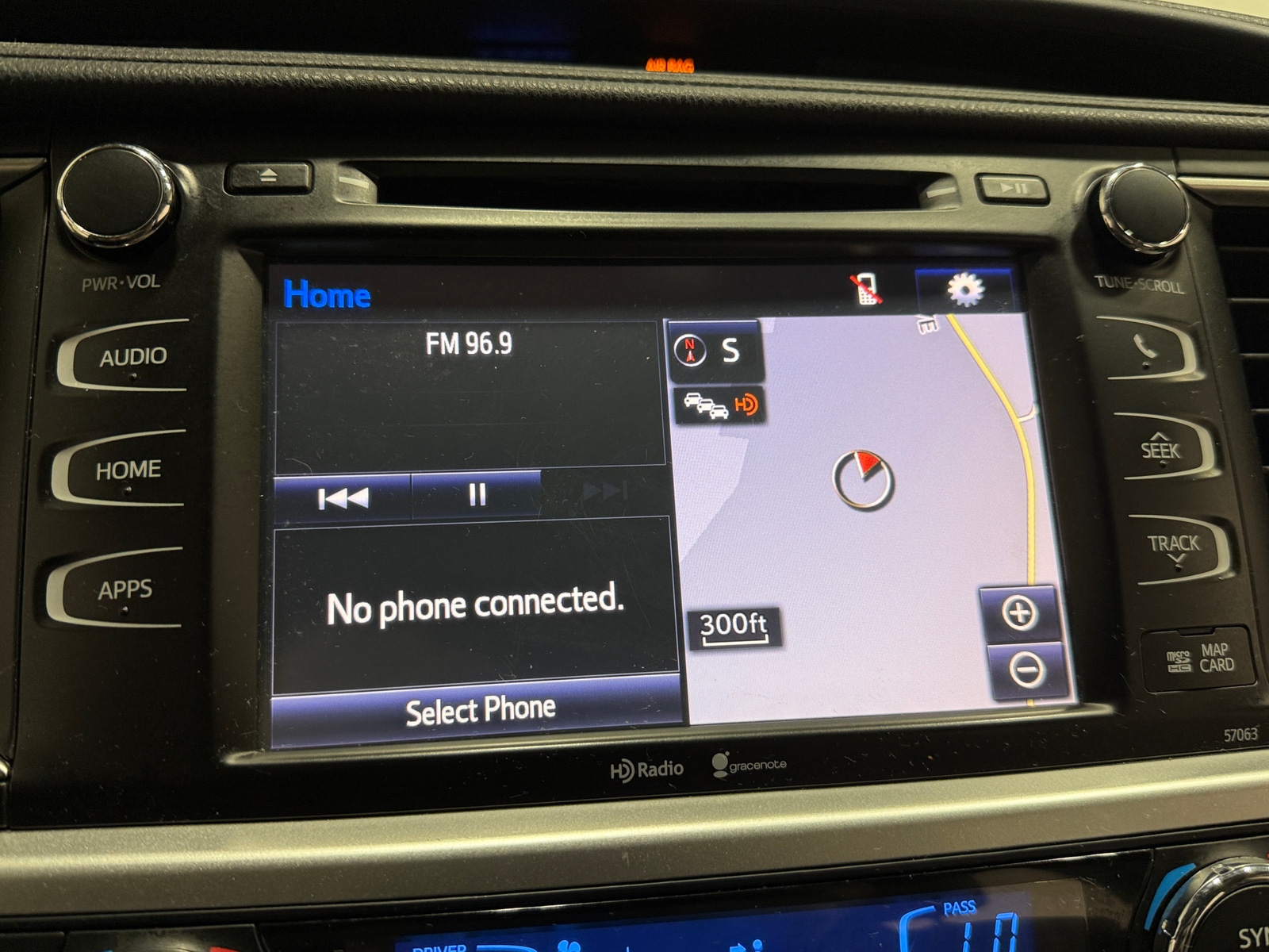 Thumbnail: 2015 Toyota Highlander - 3