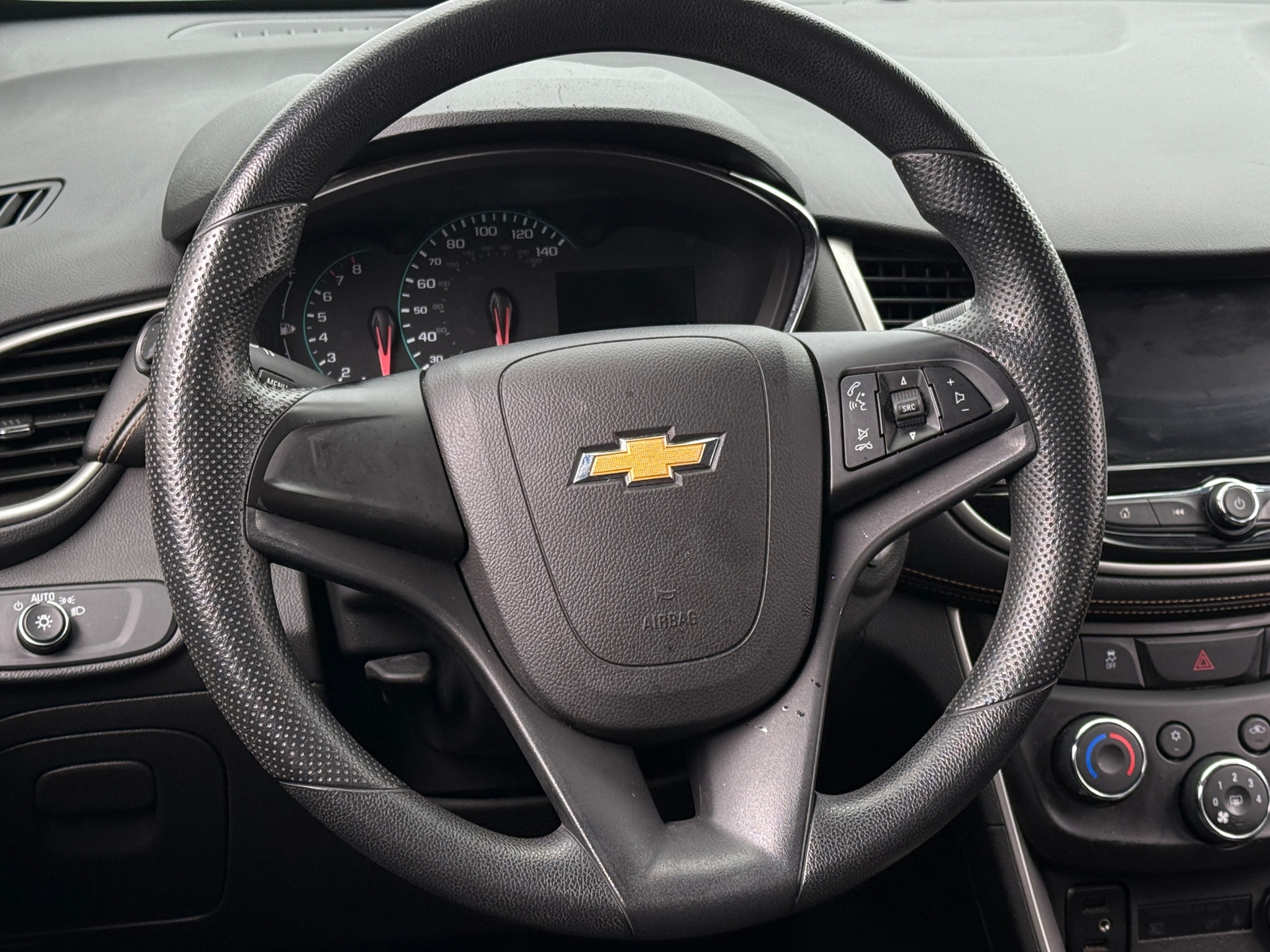 Thumbnail: 2018 Chevrolet Trax - 5