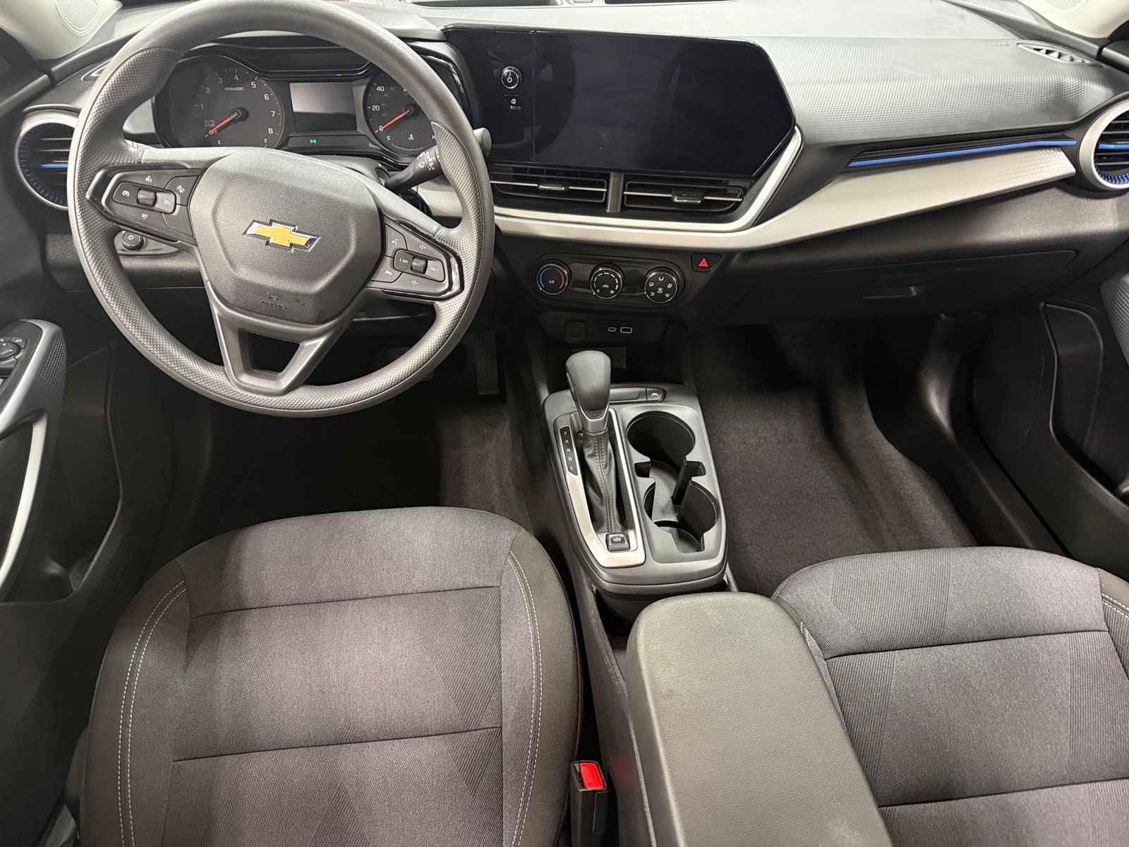 Thumbnail: 2025 Chevrolet Trax - 3