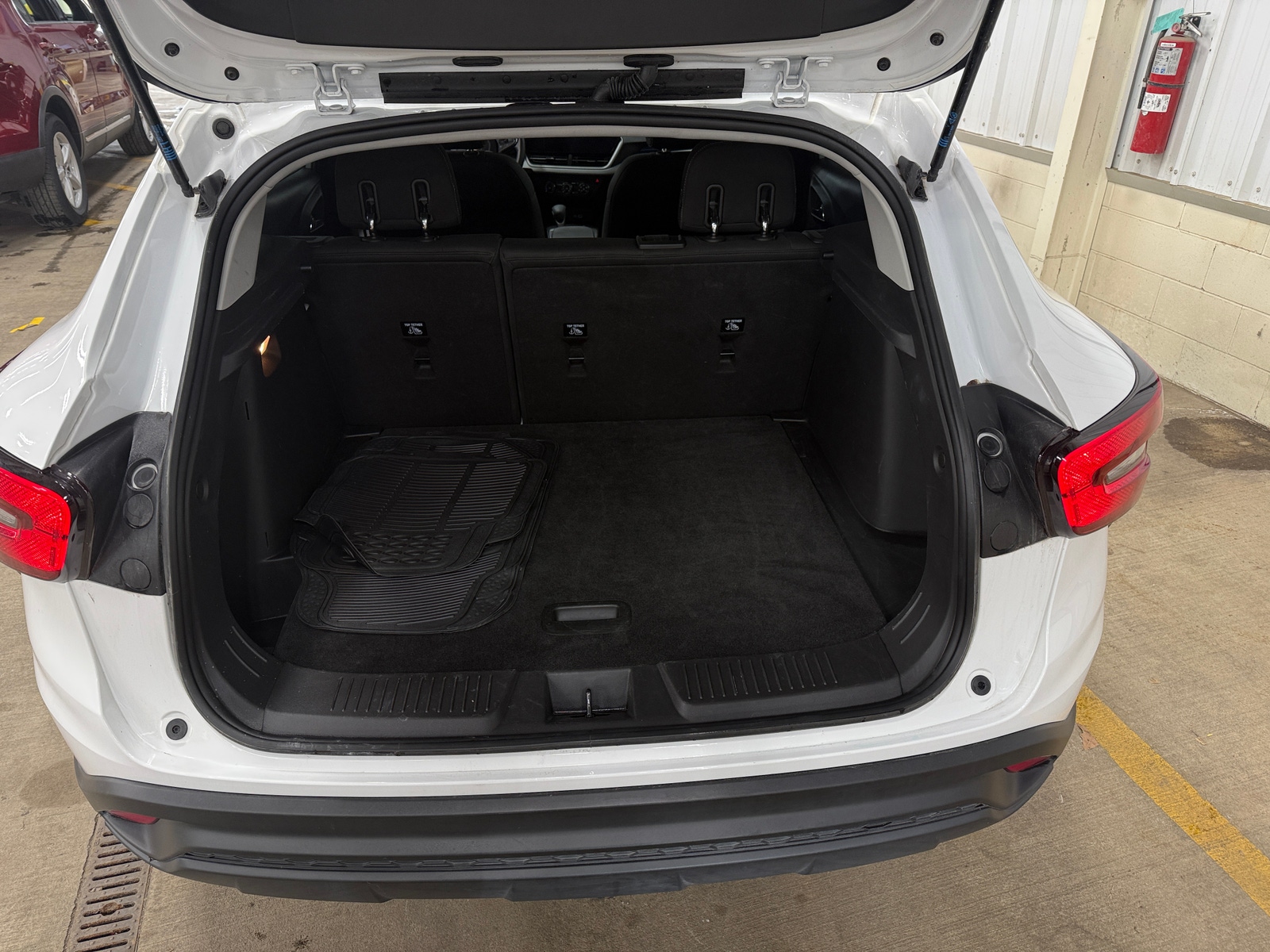 Thumbnail: 2025 Chevrolet Trax - 7