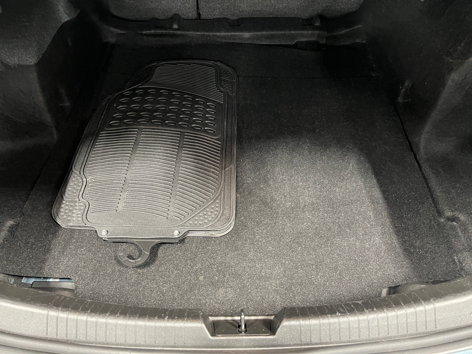 Thumbnail: 2024 Chevrolet Malibu - 6