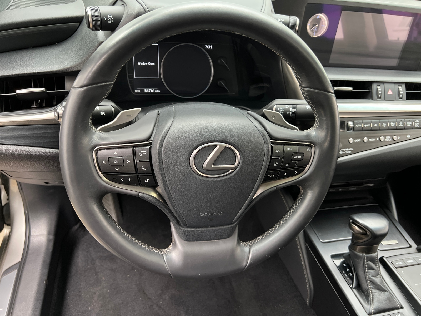 Thumbnail: 2020 Lexus ES - 4