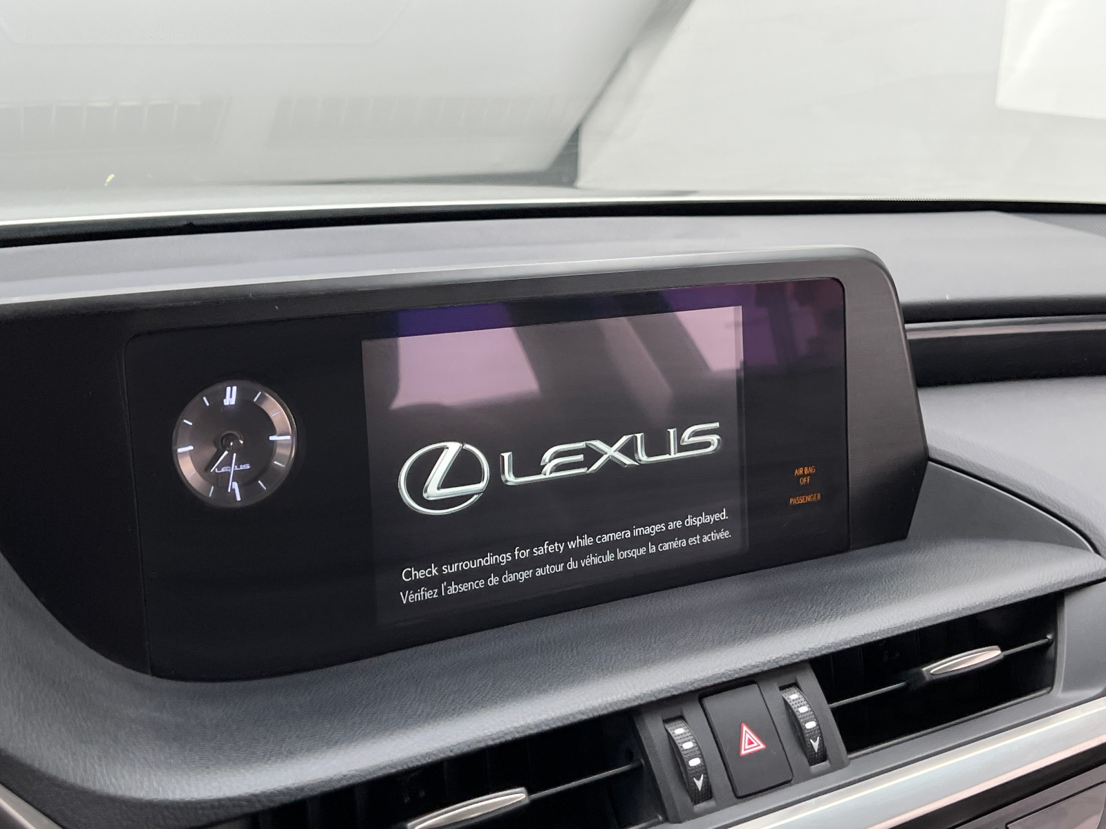 Thumbnail: 2020 Lexus ES - 3