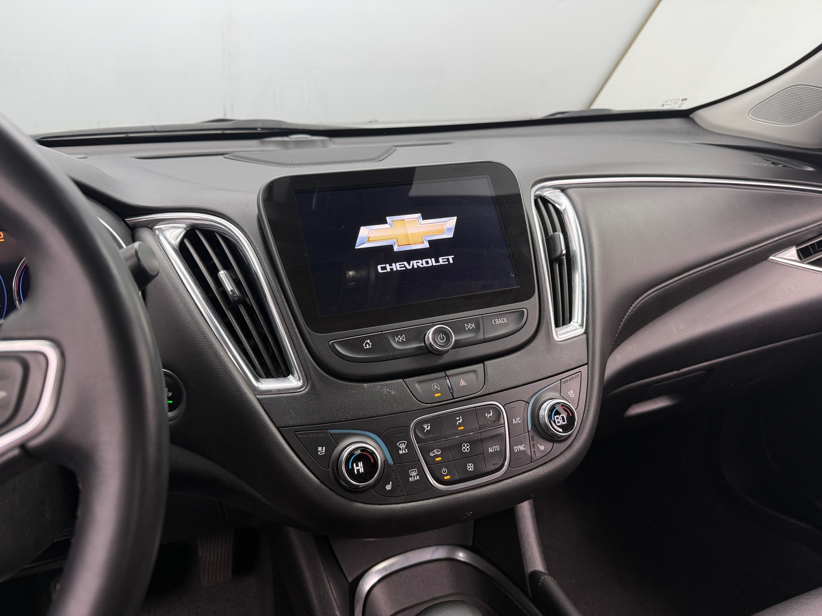 Thumbnail: 2024 Chevrolet Malibu - 3