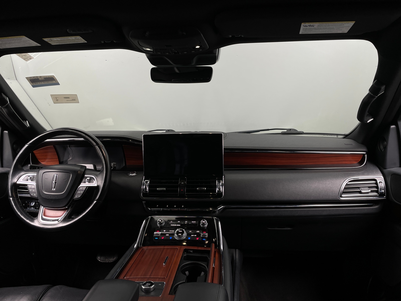 Thumbnail: 2024 Lincoln Navigator - 2