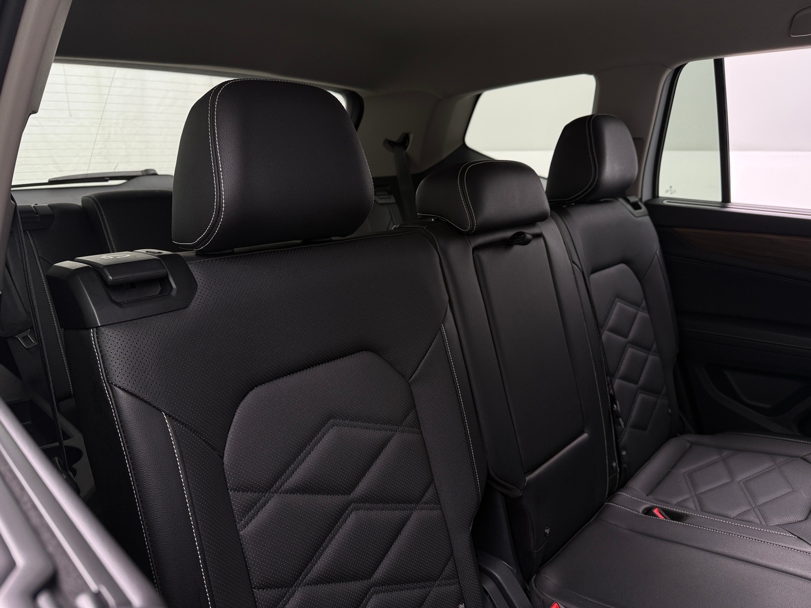 Thumbnail: 2025 Volkswagen Atlas - 5