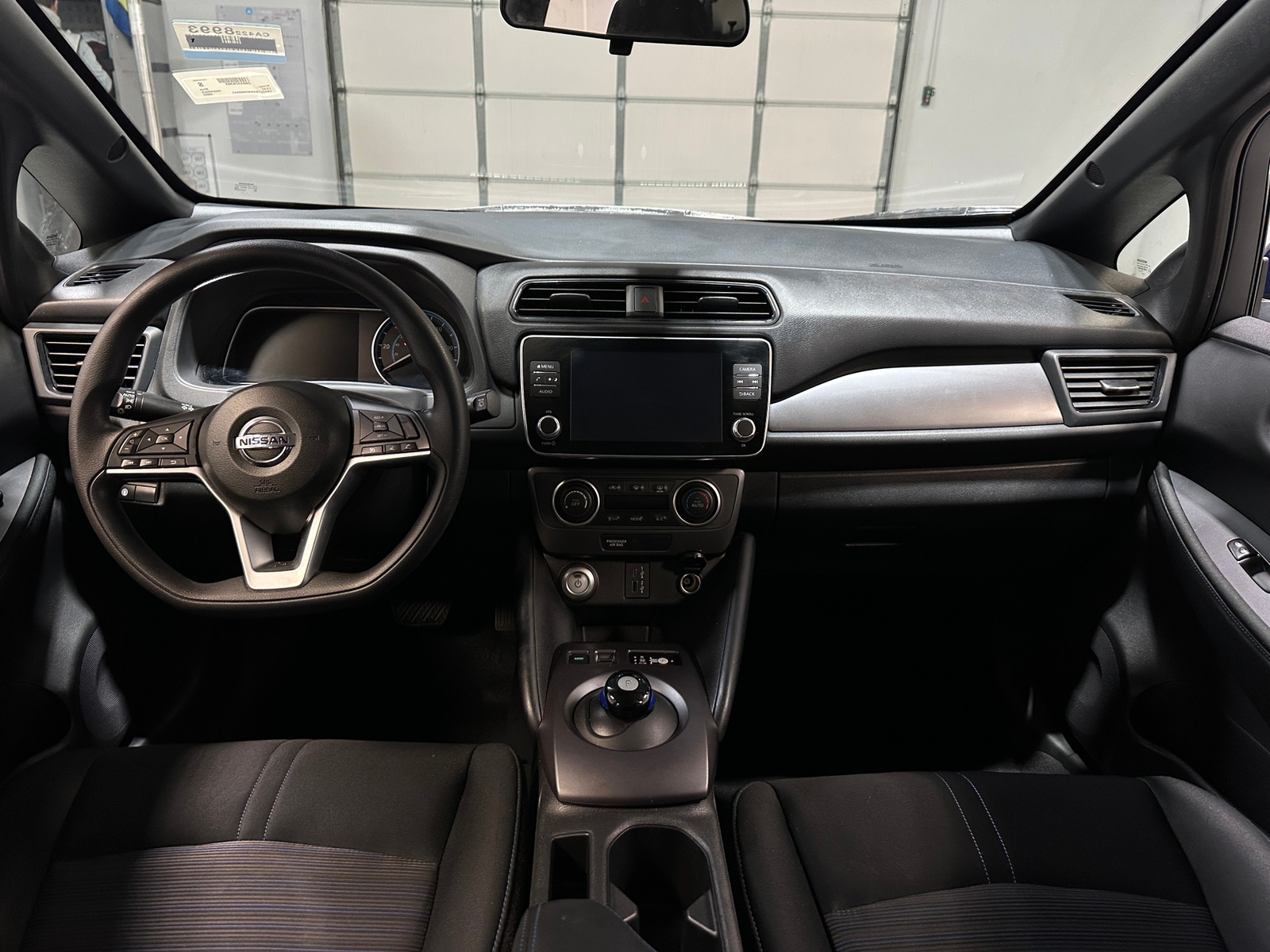 Thumbnail: 2022 Nissan Leaf - 3