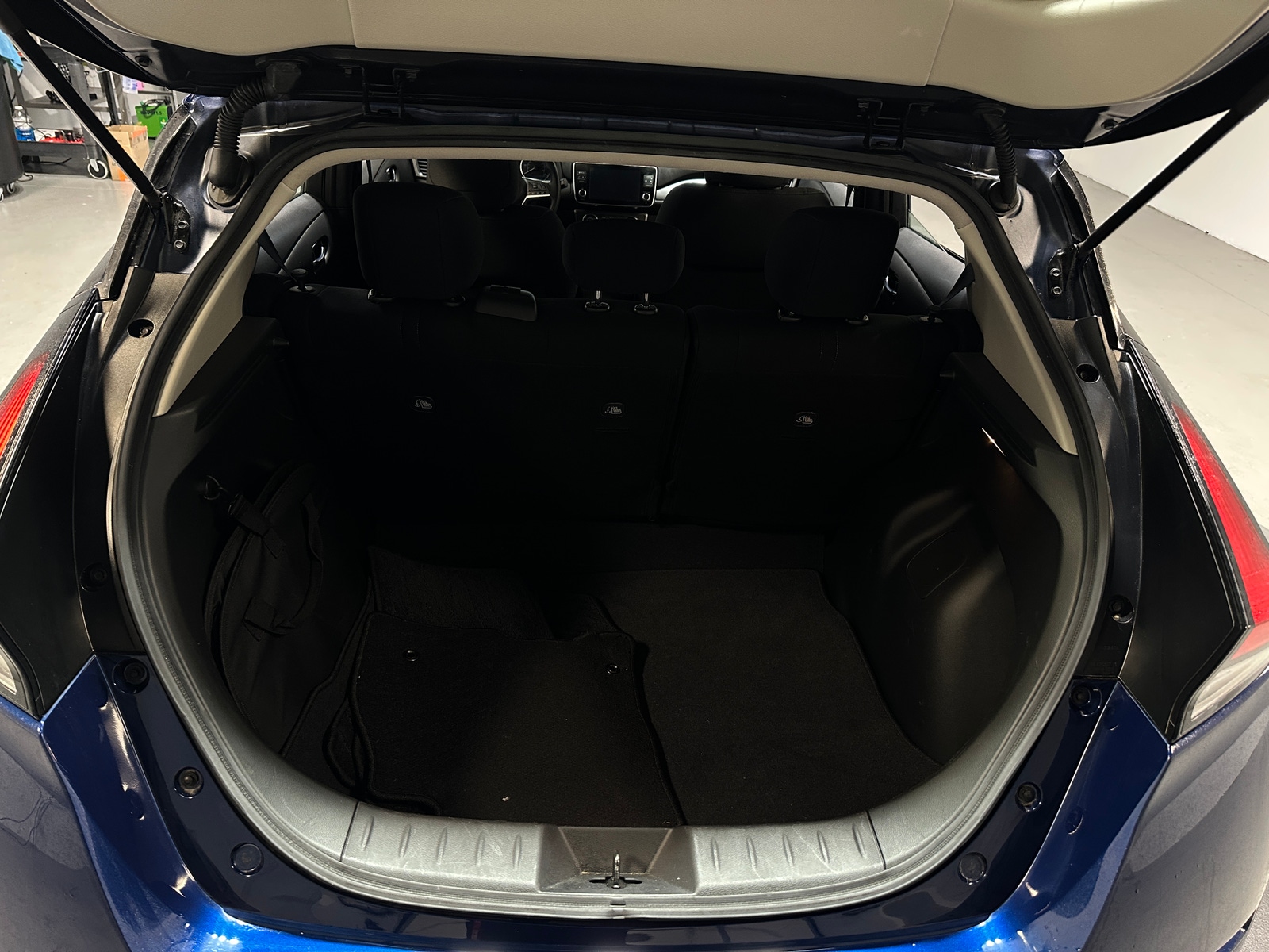 Thumbnail: 2022 Nissan Leaf - 7